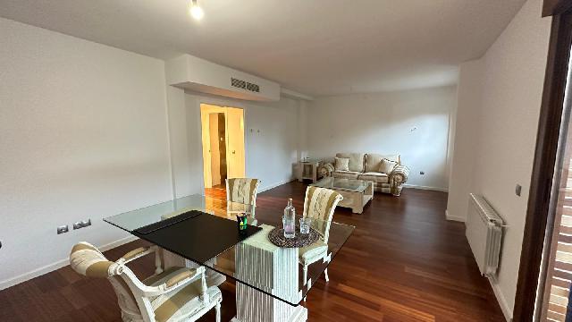 Imagen 12 Inmueble 292034 - Casa Aislada en venta en Villaviciosa De Odón / Casa  I independiente reformada a la venta