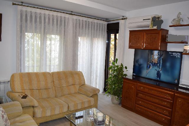 Imagen 2 Inmueble 297907 - Apartamento en venta en Villaviciosa De Odón / Apartamento reformado en zona centrica y lu...