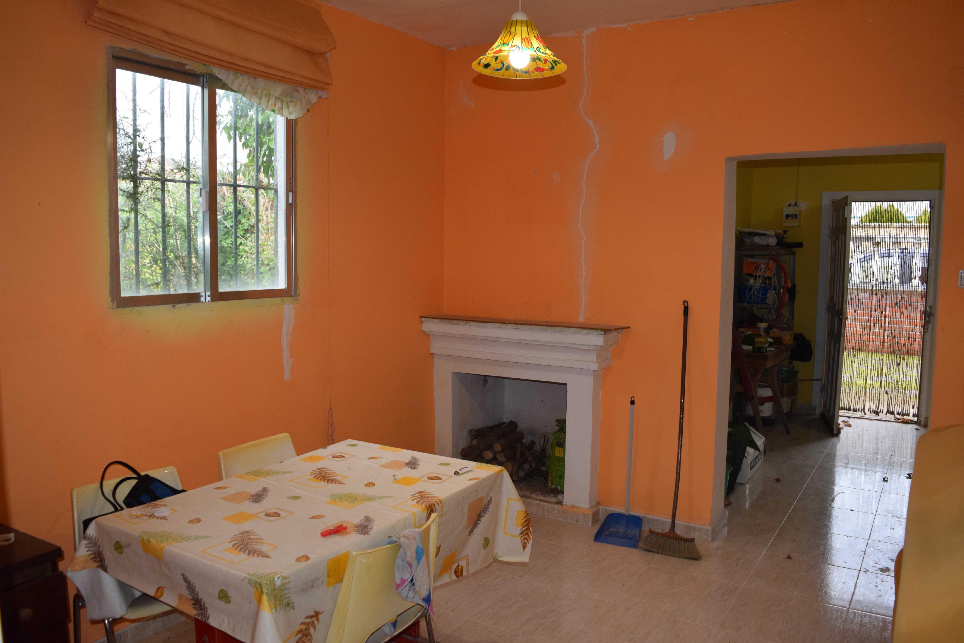 Imagen 5 Casa Pareada en venta en Escalona / Casa pareada de 2 palntas con 3 habitaciones y 1 baño