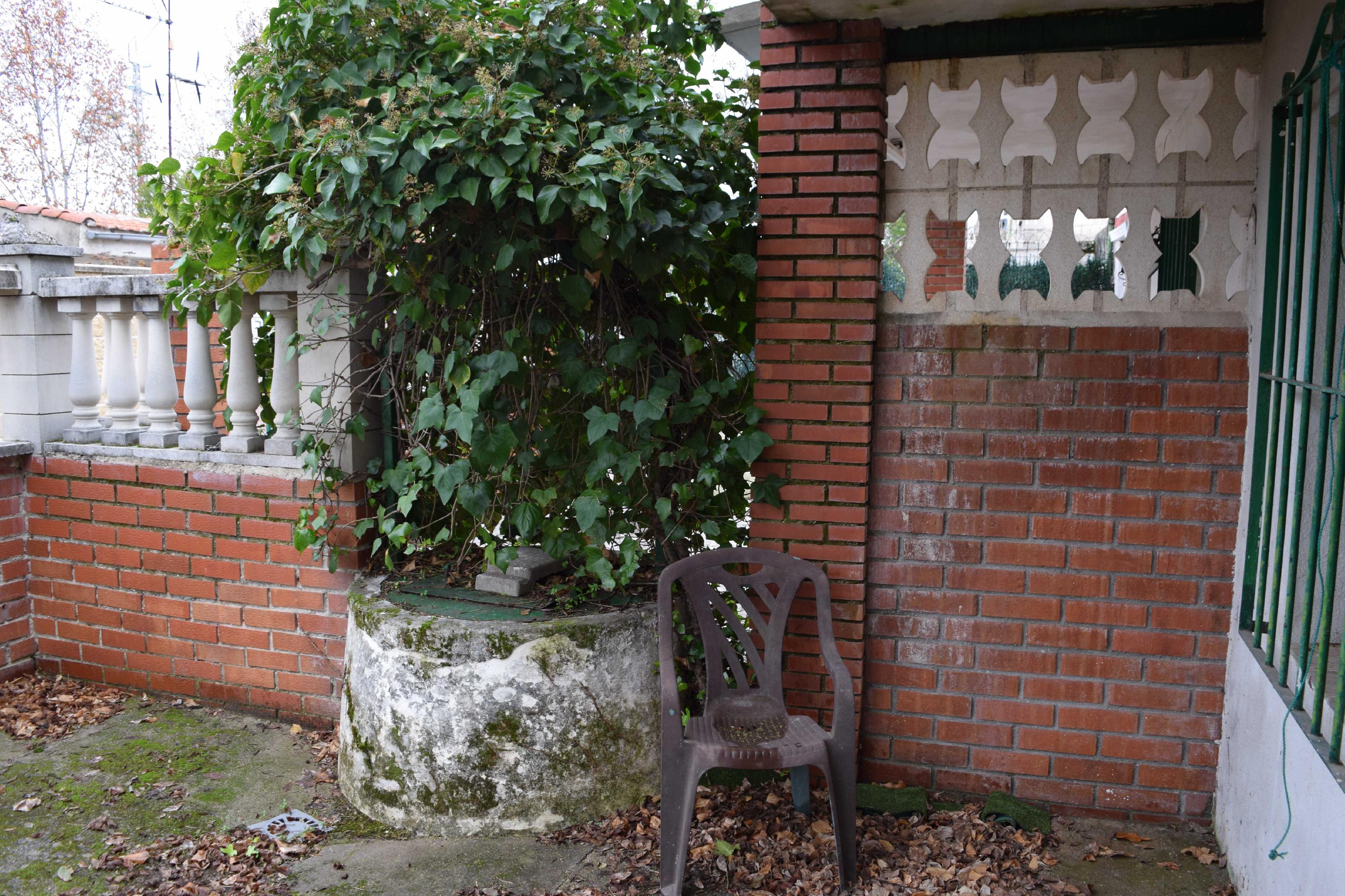 Imagen 4 Casa Pareada en venta en Escalona / Casa pareada de 2 palntas con 3 habitaciones y 1 baño