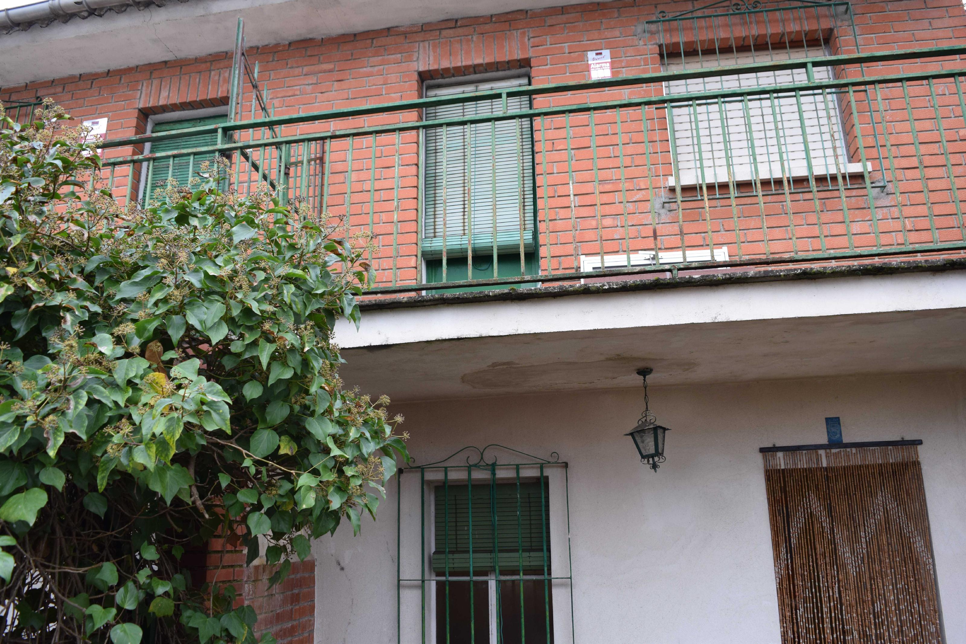 Imagen 3 Casa Pareada en venta en Escalona / Casa pareada de 2 palntas con 3 habitaciones y 1 baño