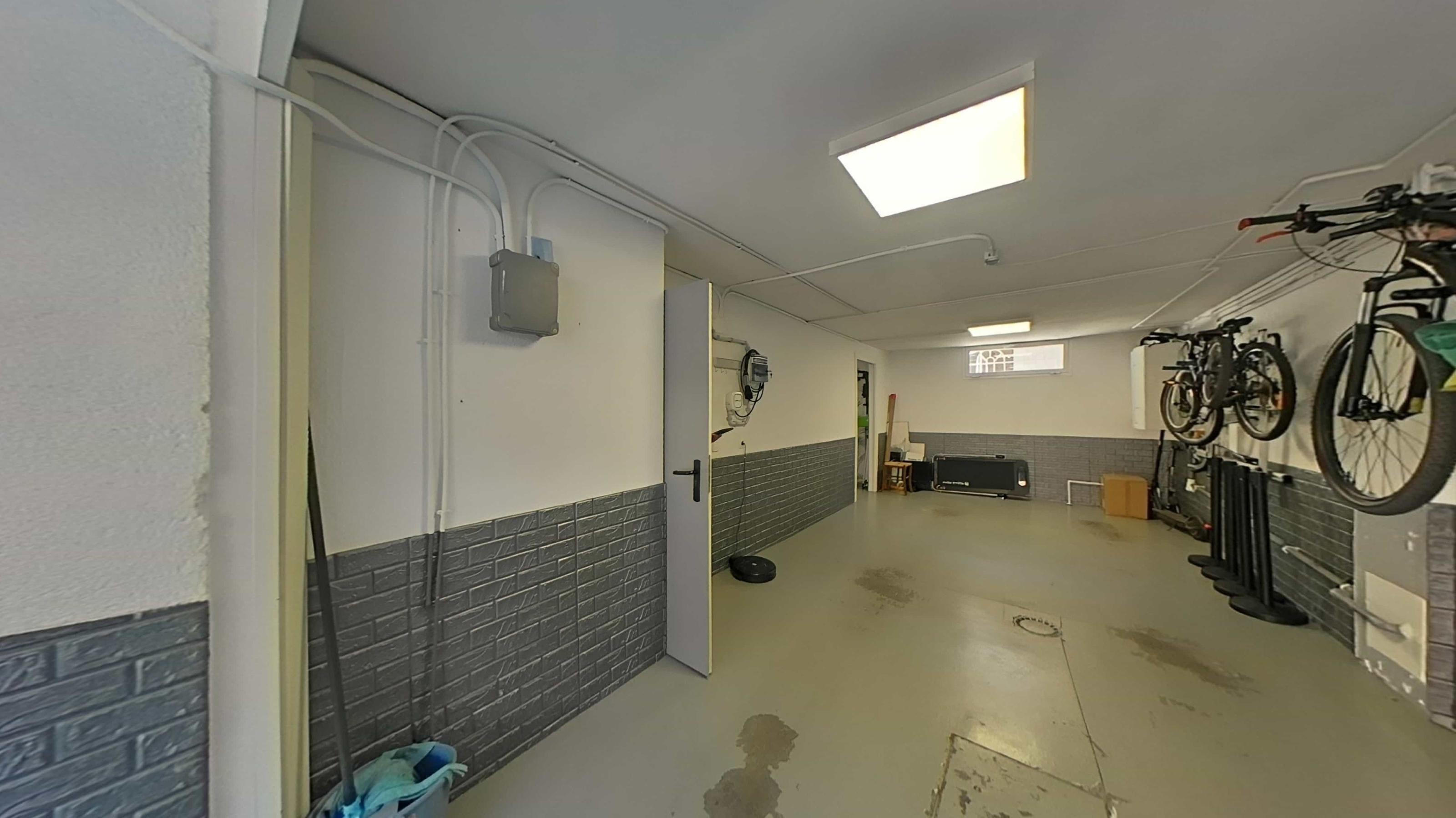 Imagen 40 Casa Adosada en venta en Alcorcón / Chalet en zona de las retamas para entrar a vivir