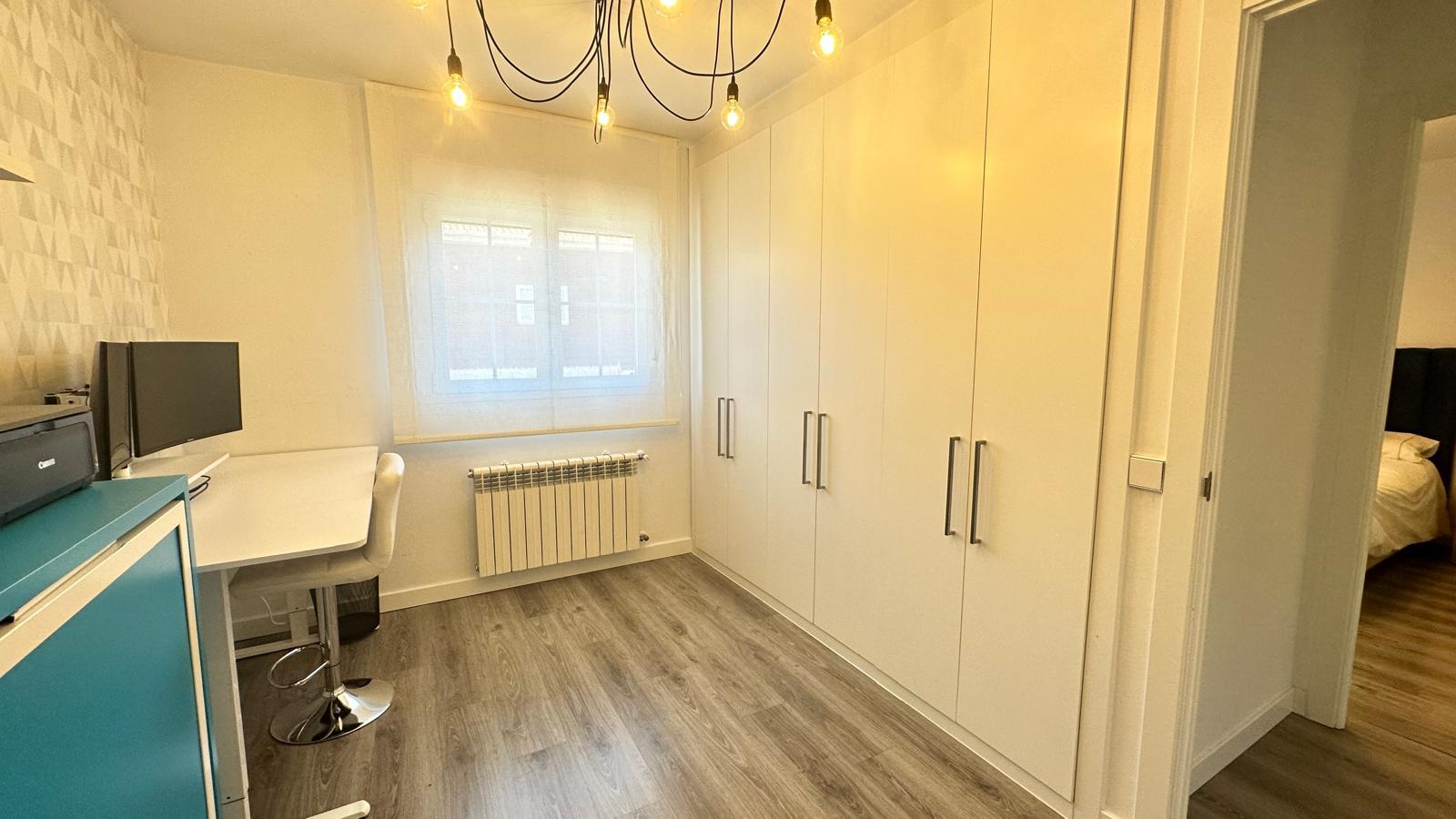 Imagen 15 Casa Adosada en venta en Alcorcón / Chalet en zona de las retamas para entrar a vivir