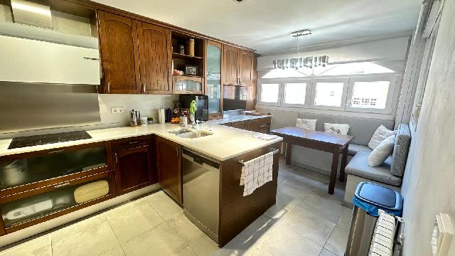 Imagen 6 Inmueble 302046 - Casa Adosada en venta en Alcorcón / Chalet en zona de las retamas para entrar a vivir