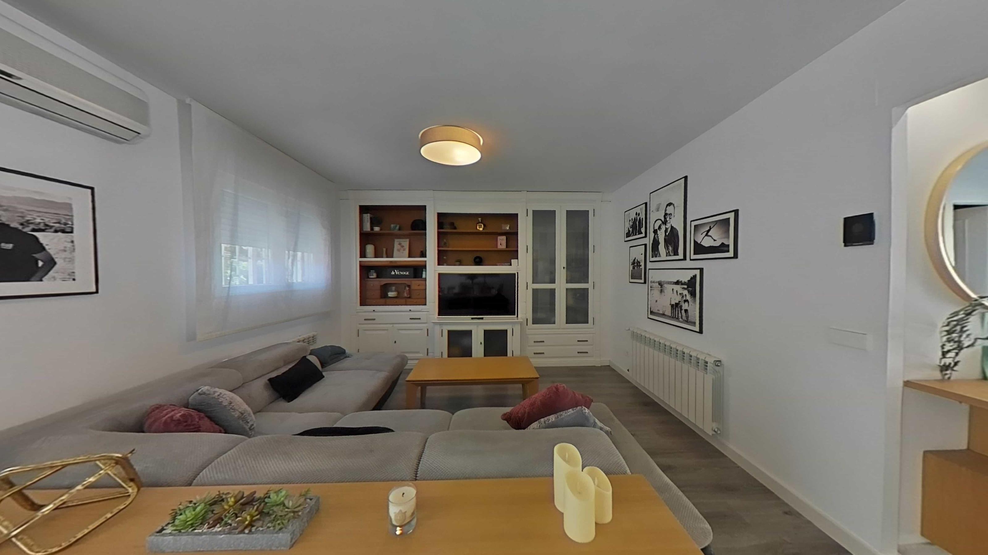 Imagen 2 Casa Adosada en venta en Alcorcón / Chalet en zona de las retamas para entrar a vivir