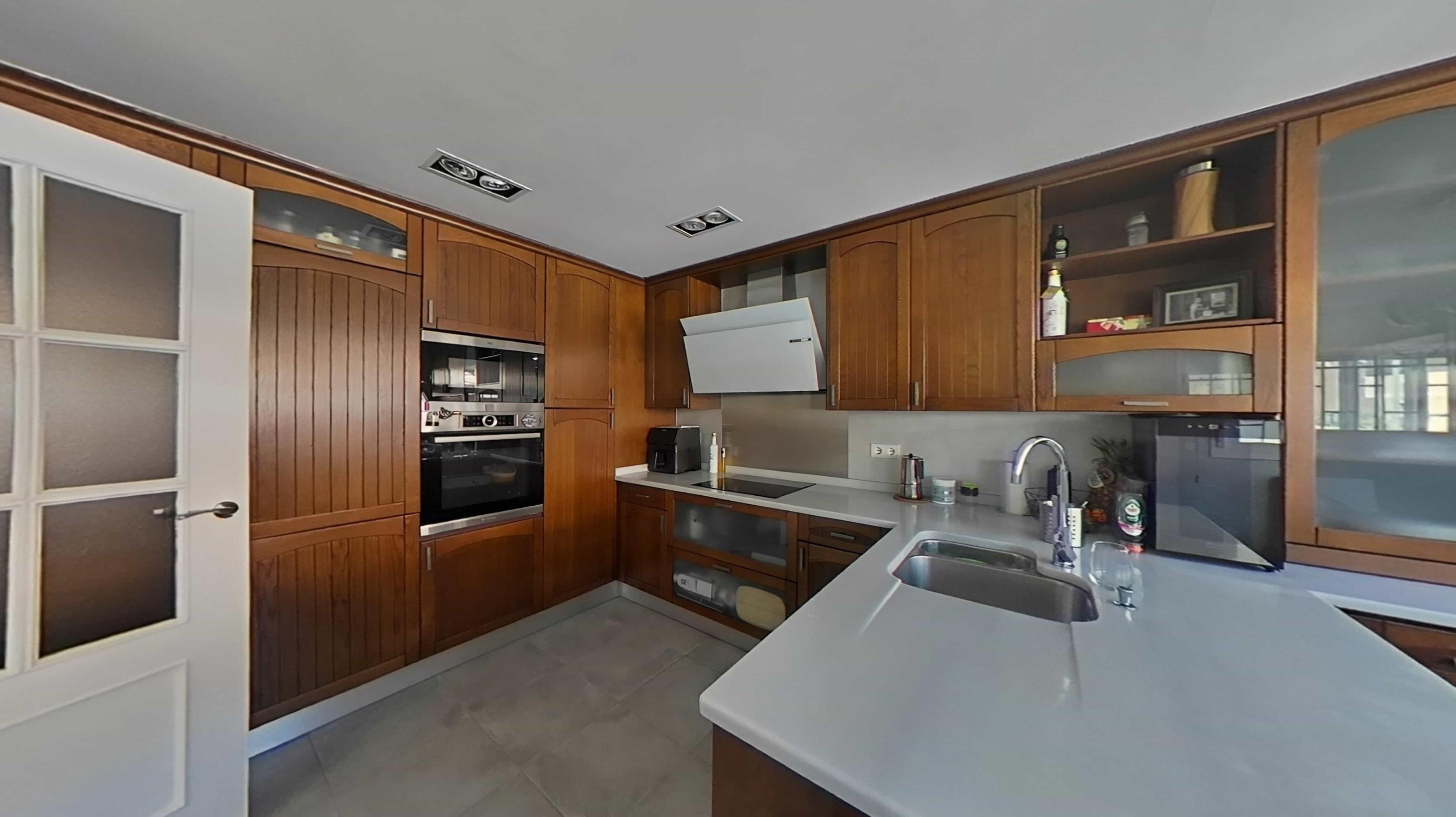 Imagen 8 Casa Adosada en venta en Alcorcón / Chalet en zona de las retamas para entrar a vivir