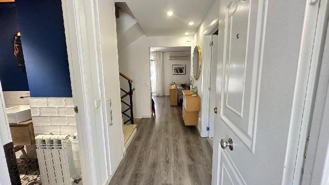 Imagen 3 Inmueble 302046 - Casa Adosada en venta en Alcorcón / Chalet en zona de las retamas para entrar a vivir