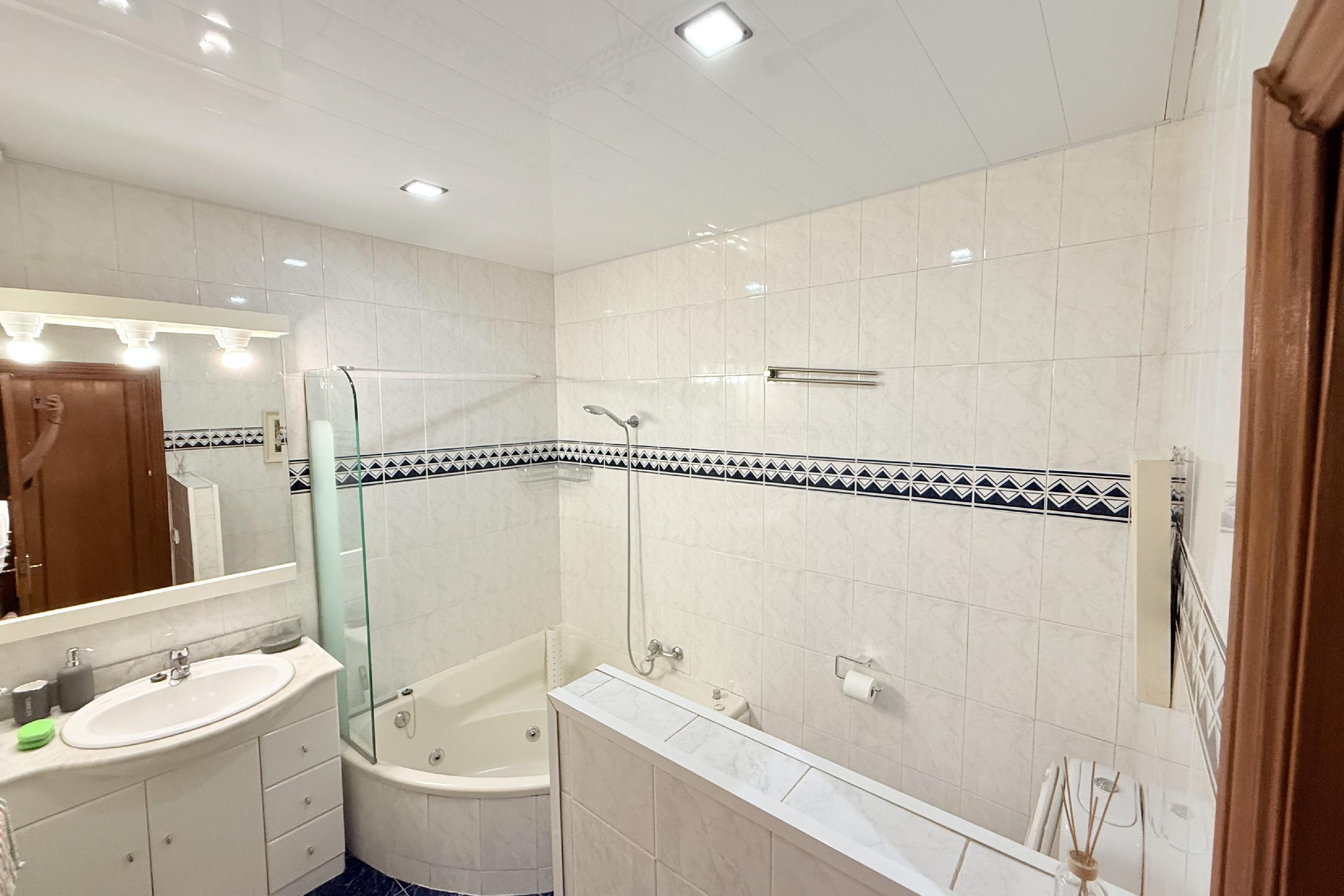 Imagen 14 Piso en alquiler en Barcelona / CALLE MARTINEZ DE LA ROSA 