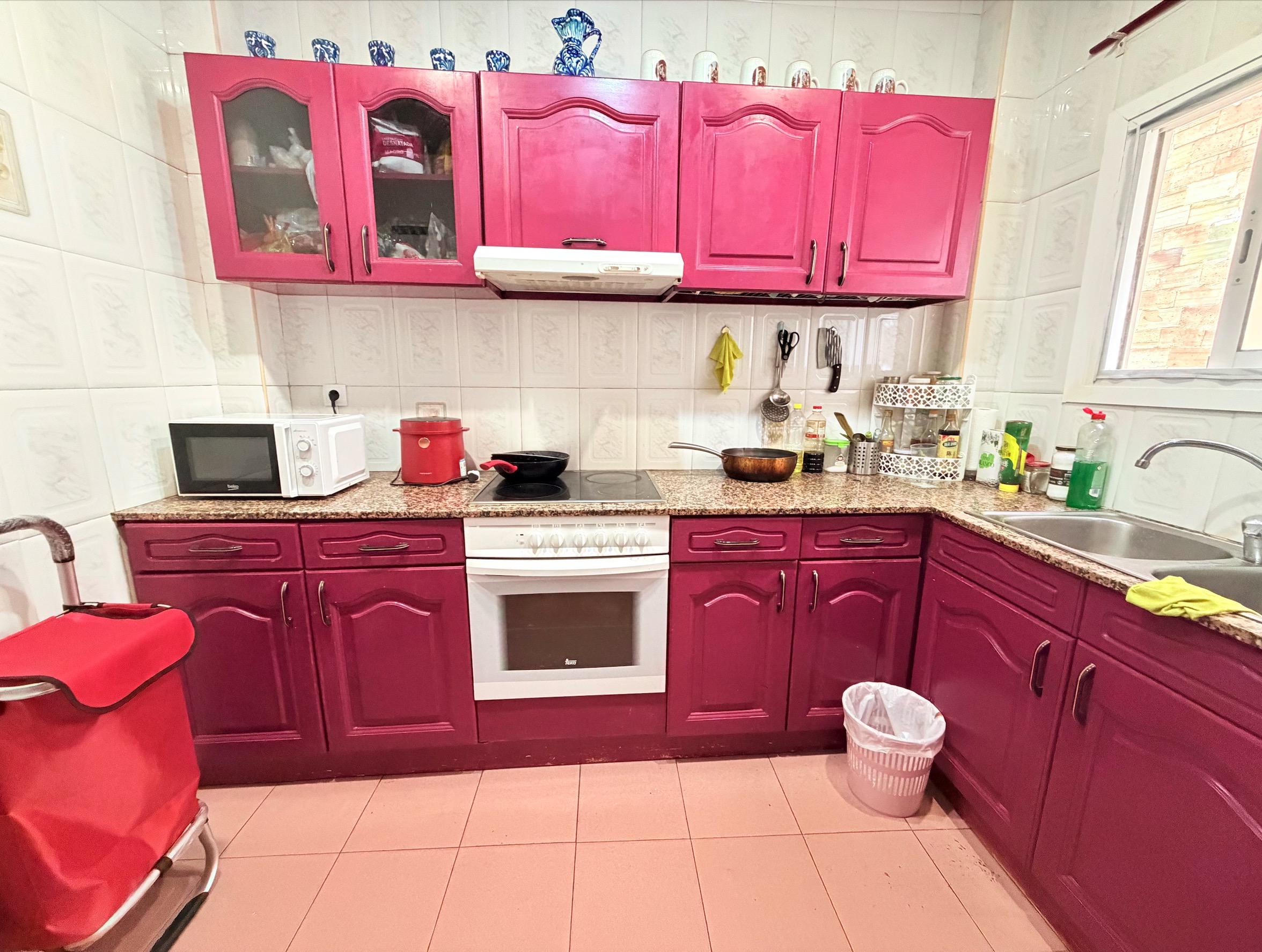 Imagen 2 Piso en venta en Barcelona / Cerca del metro L5 El Coll y Carmel parada bus v19 y 22