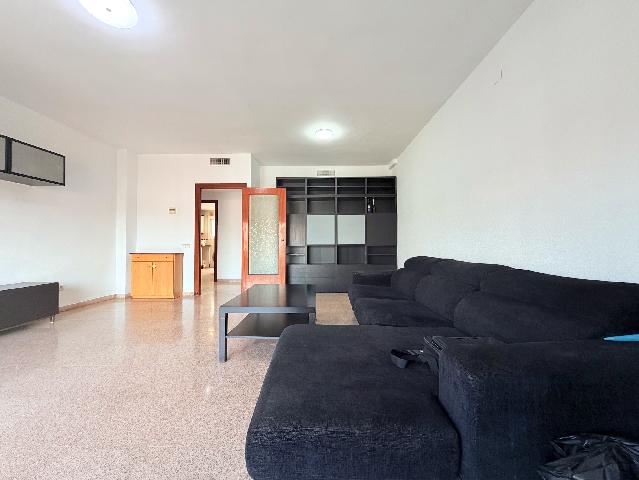 Imagen 3 Inmueble 302189 - Piso en venta en Santa Coloma De Gramenet / A 1 minuto de escola miguel hernandez cerca de...