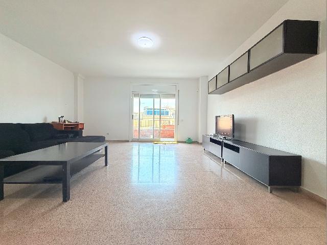 Imagen 2 Inmueble 302189 - Piso en venta en Santa Coloma De Gramenet / A 1 minuto de escola miguel hernandez cerca de...