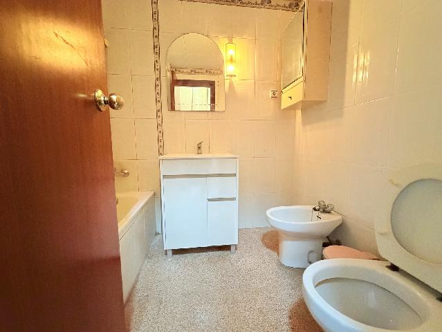 Imagen 12 Inmueble 302189 - Piso en venta en Santa Coloma De Gramenet / A 1 minuto de escola miguel hernandez cerca de...