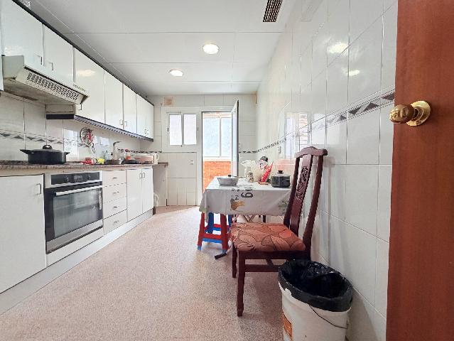 Imagen 14 Inmueble 302189 - Piso en venta en Santa Coloma De Gramenet / A 1 minuto de escola miguel hernandez cerca de...