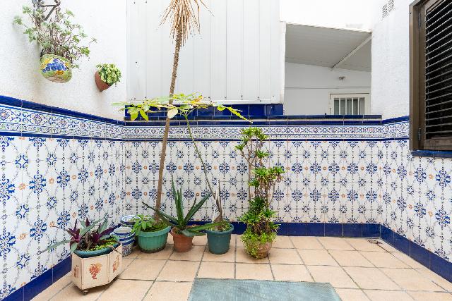 Imagen 8 Inmueble 298451 - Casa Adosada en venta en Hospitalet De Llobregat (L´) / A dos calles del Parque de la Torrasa.