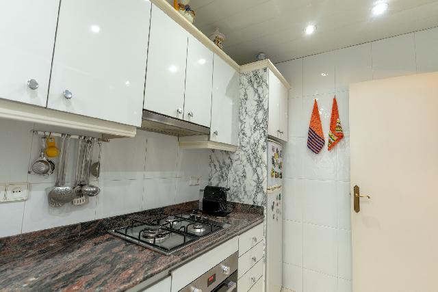 Imagen 10 Inmueble 298451 - Casa Adosada en venta en Hospitalet De Llobregat (L´) / A dos calles del Parque de la Torrasa.