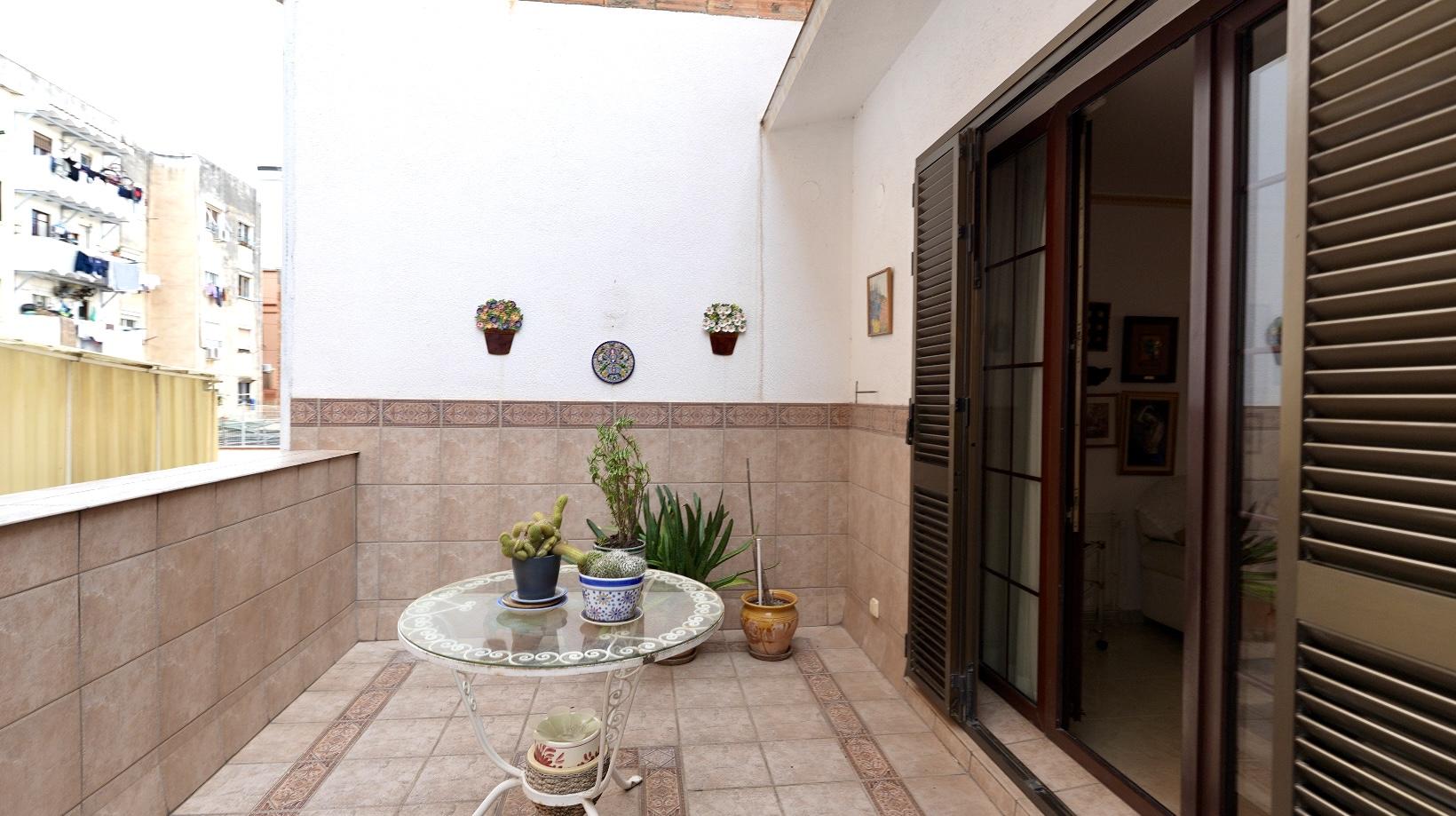 Imagen 30 Casa Adosada en venta en Hospitalet De Llobregat L´ / A dos calles del Parque de la Torrasa.