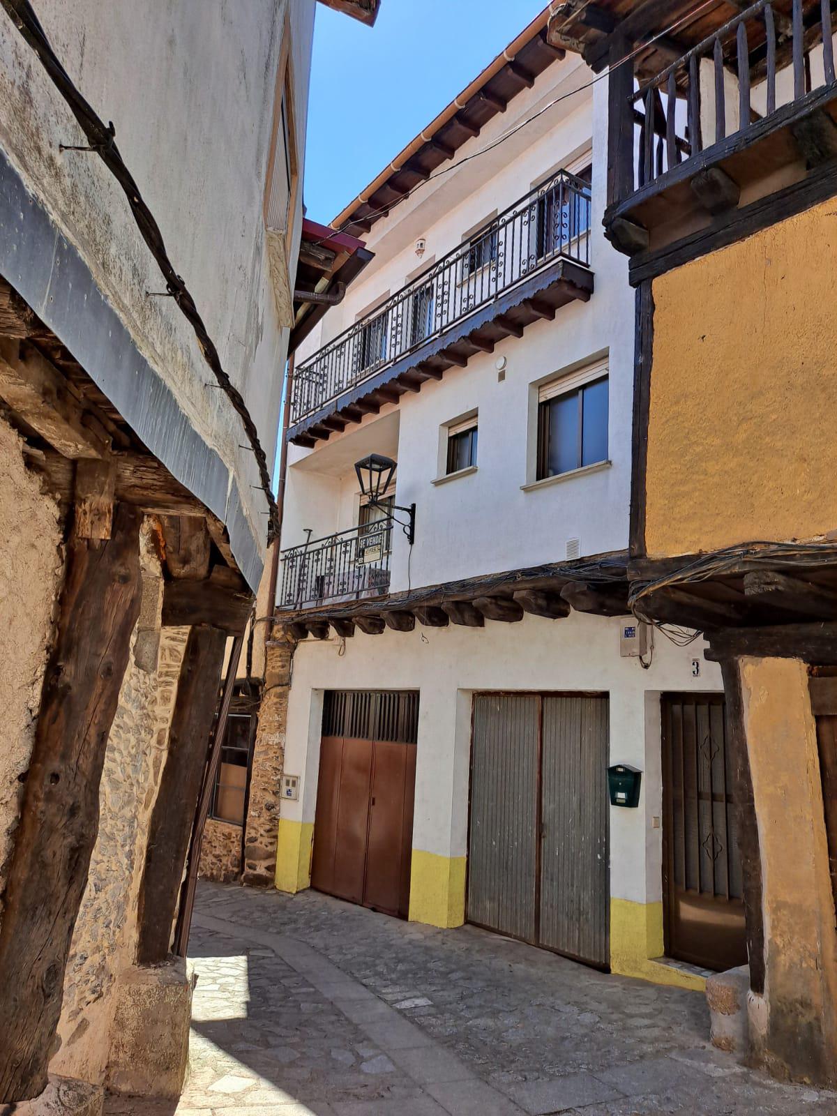Imagen 1 Casa Rústica en venta en Sotoserrano / Ruta cicloturistica senda de los tres rios