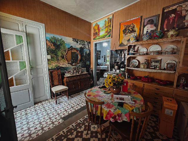 Imagen 1 Inmueble 296616 - Casa en venta en Sant Boi De Llobregat / Al lado de Plaza Cataluña 