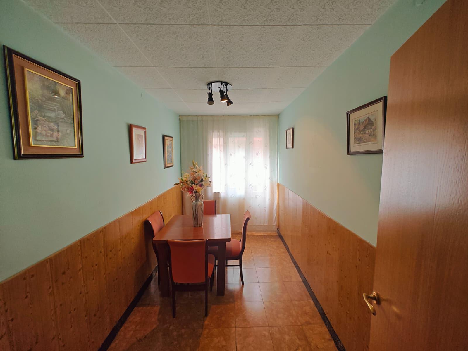 Imagen 13 Piso en venta en Sant Boi De Llobregat / Cerca de Plaza Catalunya