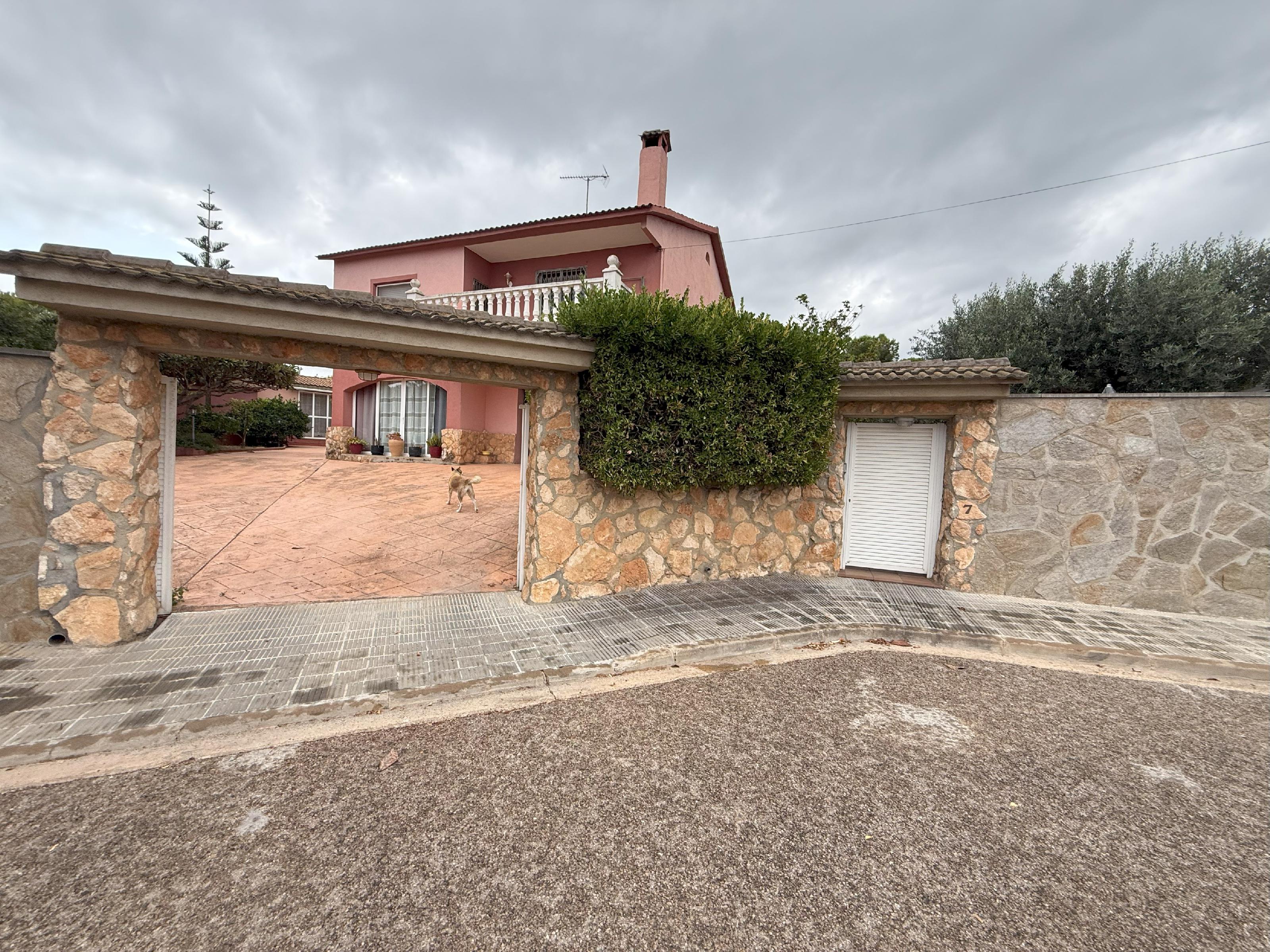 Imagen 2 Casa Aislada en venta en Sant Jaume Dels Domenys / En la urbanización el papagai