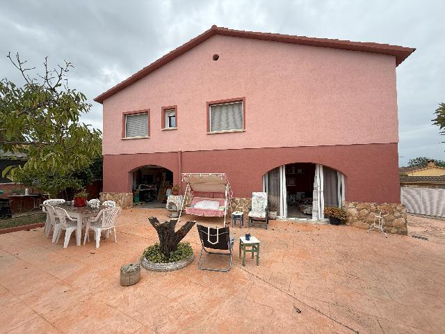 Imagen 5 Inmueble 293658 - Casa Aislada en venta en Sant Jaume Dels Domenys / En la urbanización el papagai