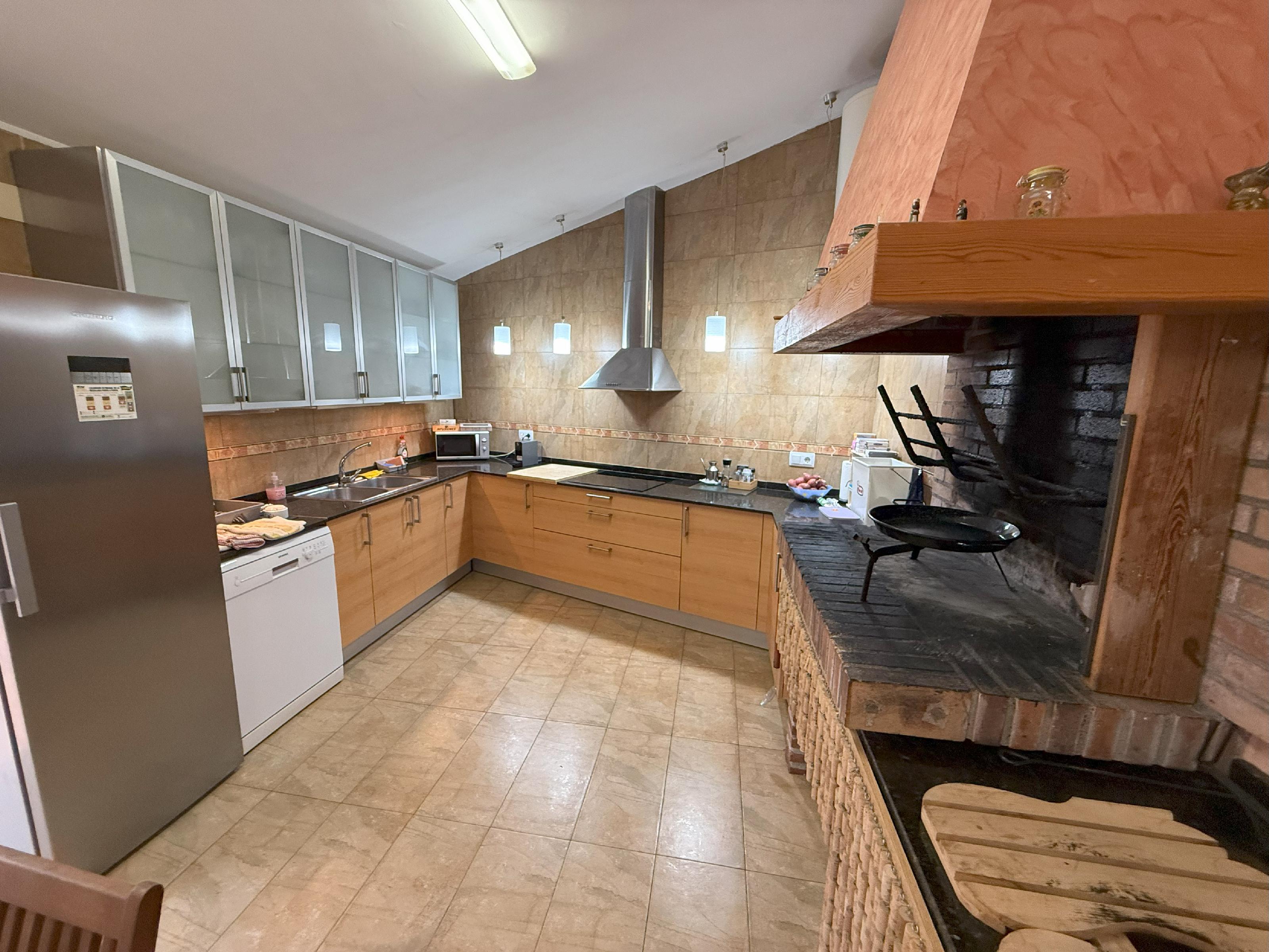 Imagen 12 Casa Aislada en venta en Sant Jaume Dels Domenys / En la urbanización el papagai