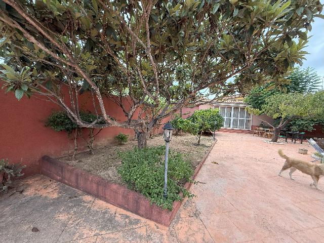 Imagen 6 Inmueble 293658 - Casa Aislada en venta en Sant Jaume Dels Domenys / En la urbanización el papagai