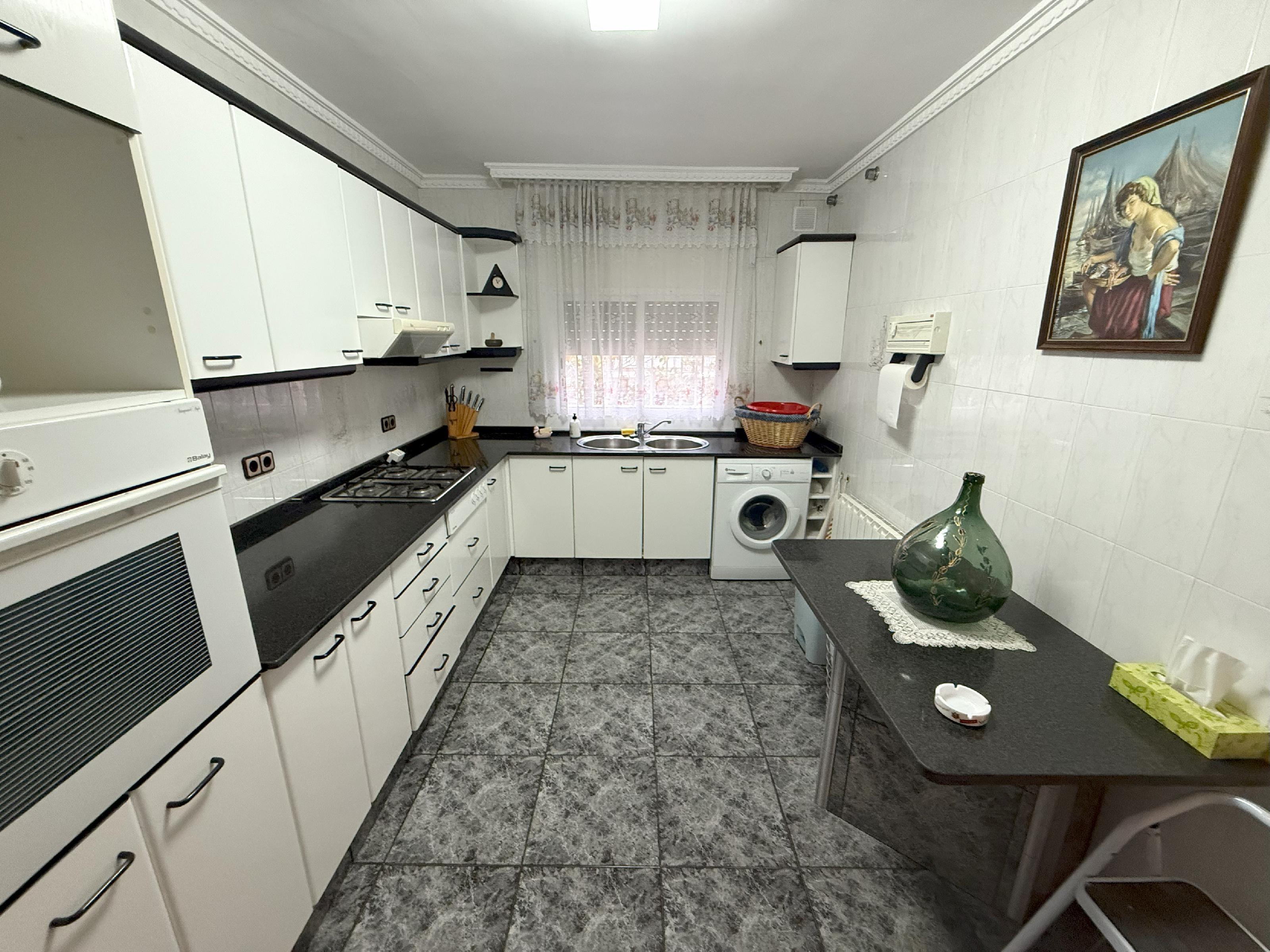 Imagen 30 Casa Aislada en venta en Sant Jaume Dels Domenys / En la urbanización el papagai