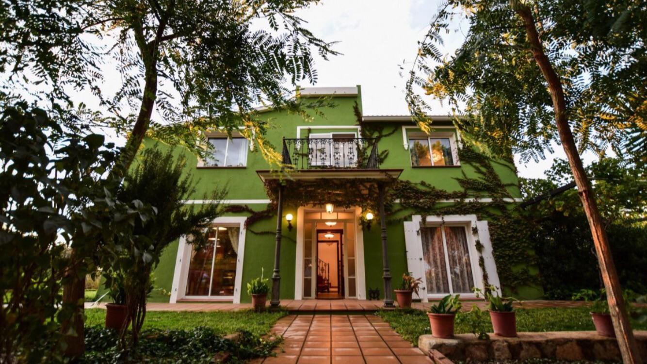 Imagen 2 Casa Aislada en venta en Banyeres Del Penedès / A 15 minutos de la playa