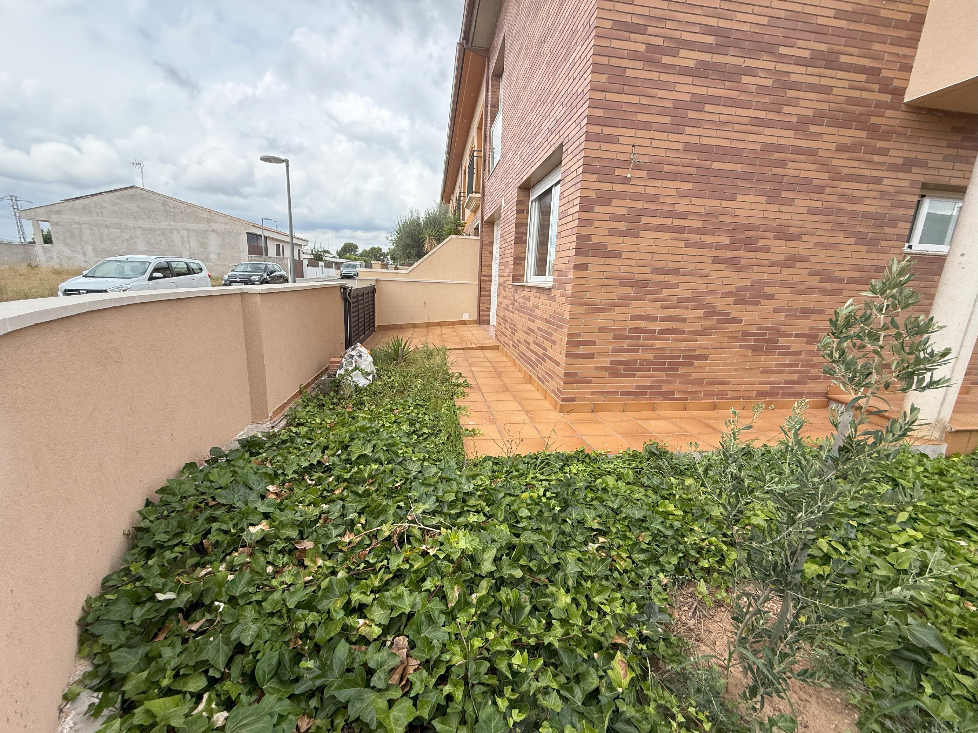 Imagen 34 Casa Aislada en venta en Llorenç Del Penedès / A dos minutos del centro.