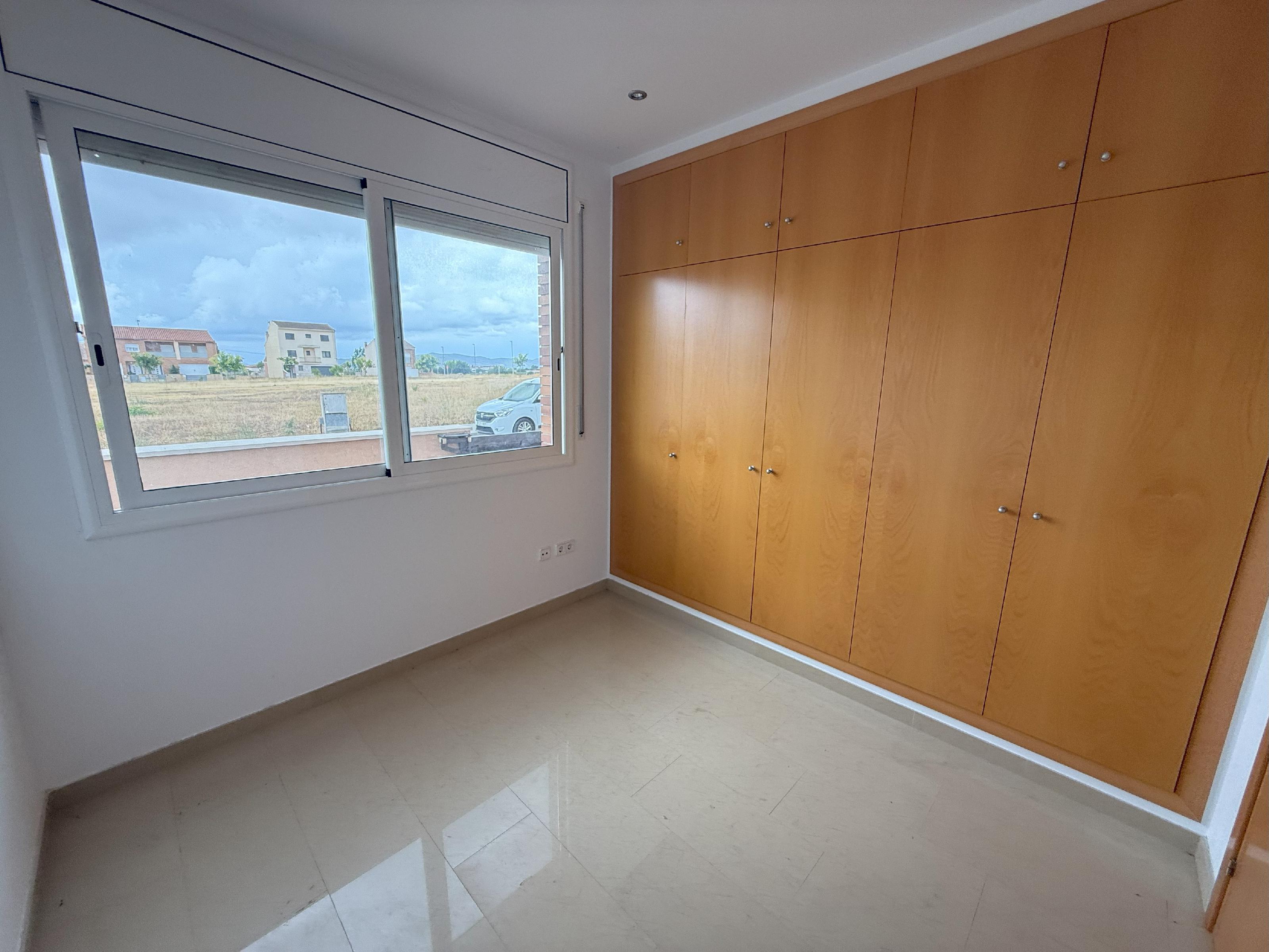 Imagen 18 Casa Aislada en venta en Llorenç Del Penedès / A dos minutos del centro.