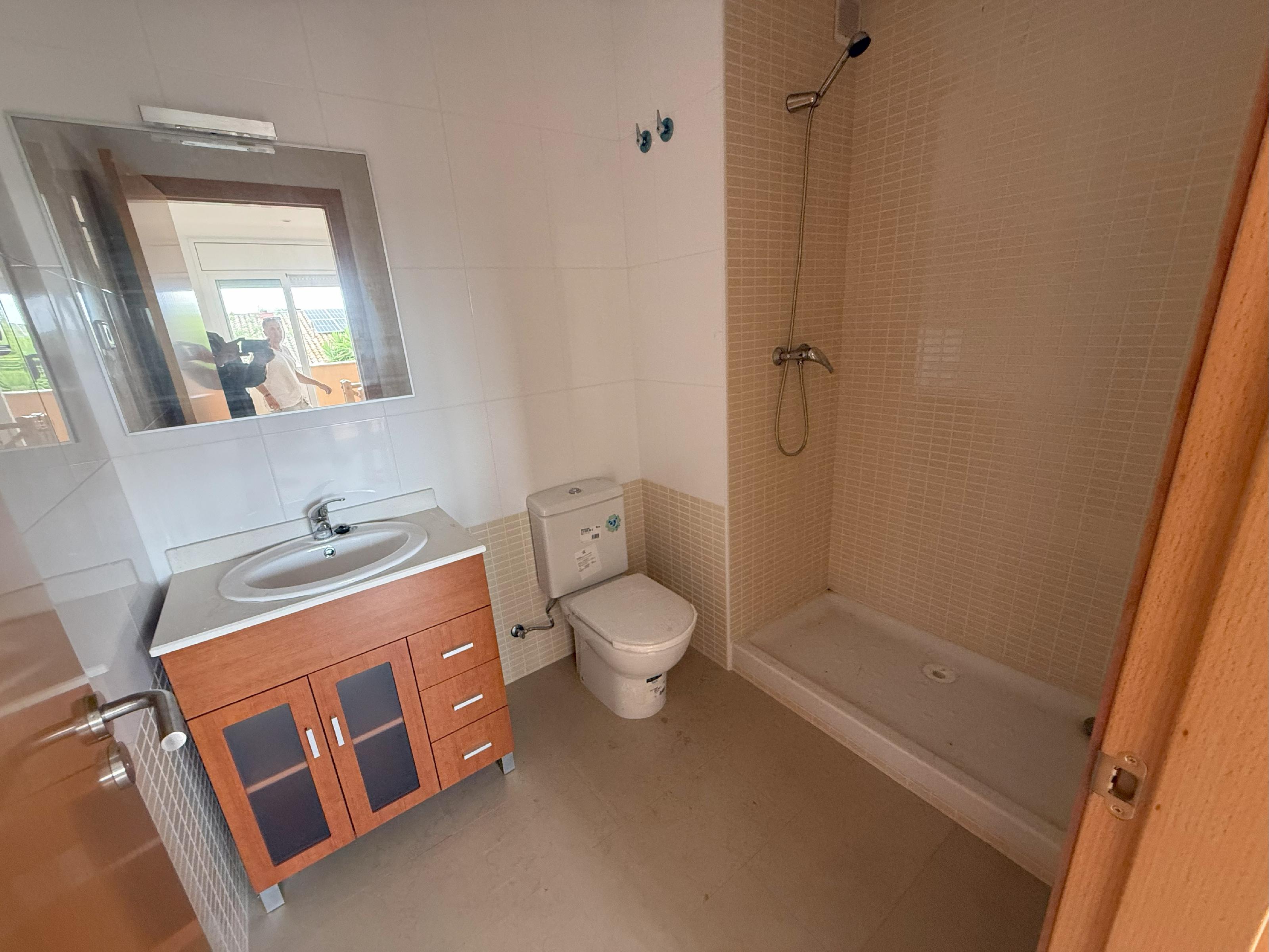 Imagen 20 Casa Aislada en venta en Llorenç Del Penedès / A dos minutos del centro.