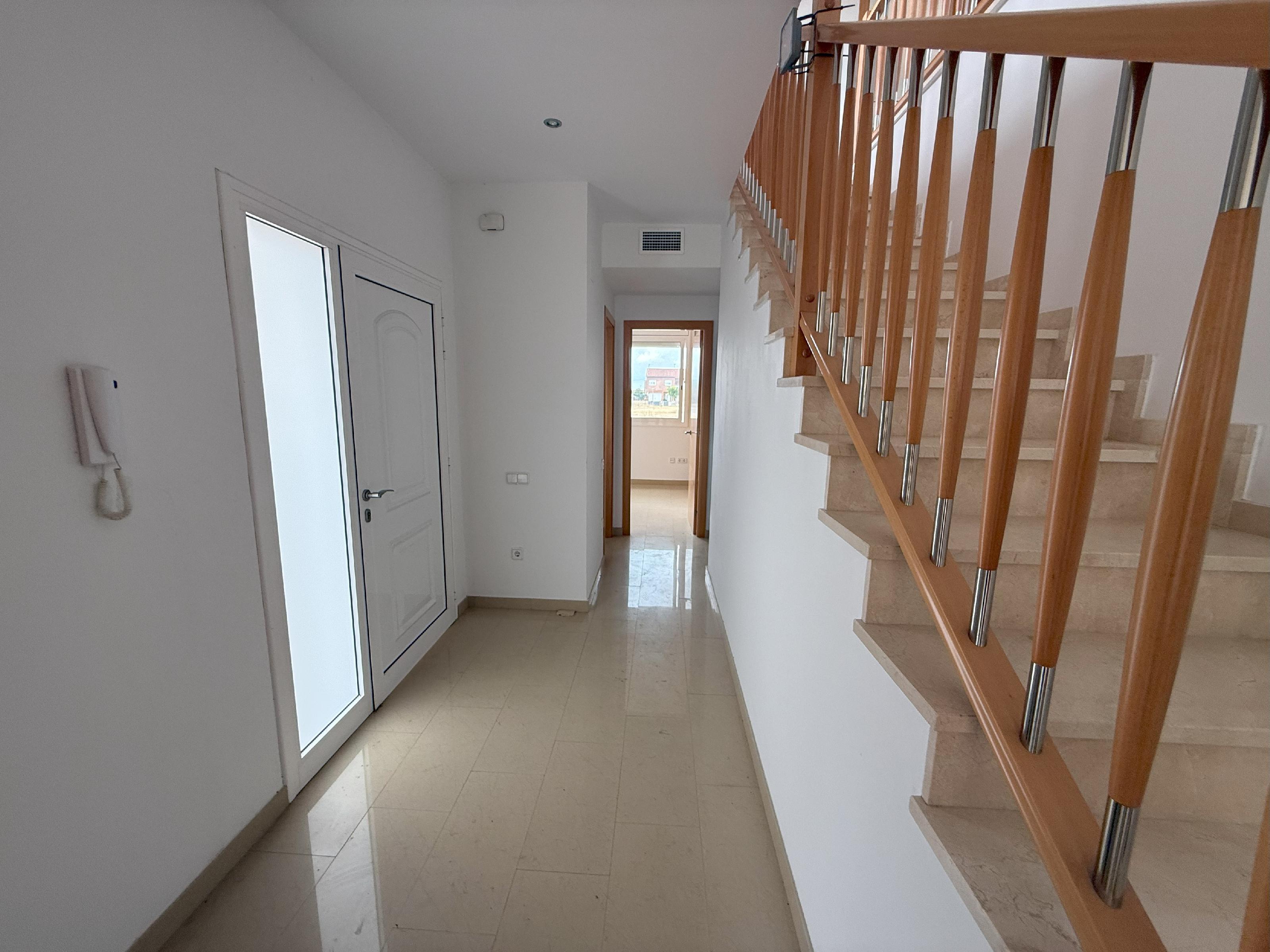 Imagen 10 Casa Aislada en venta en Llorenç Del Penedès / A dos minutos del centro.