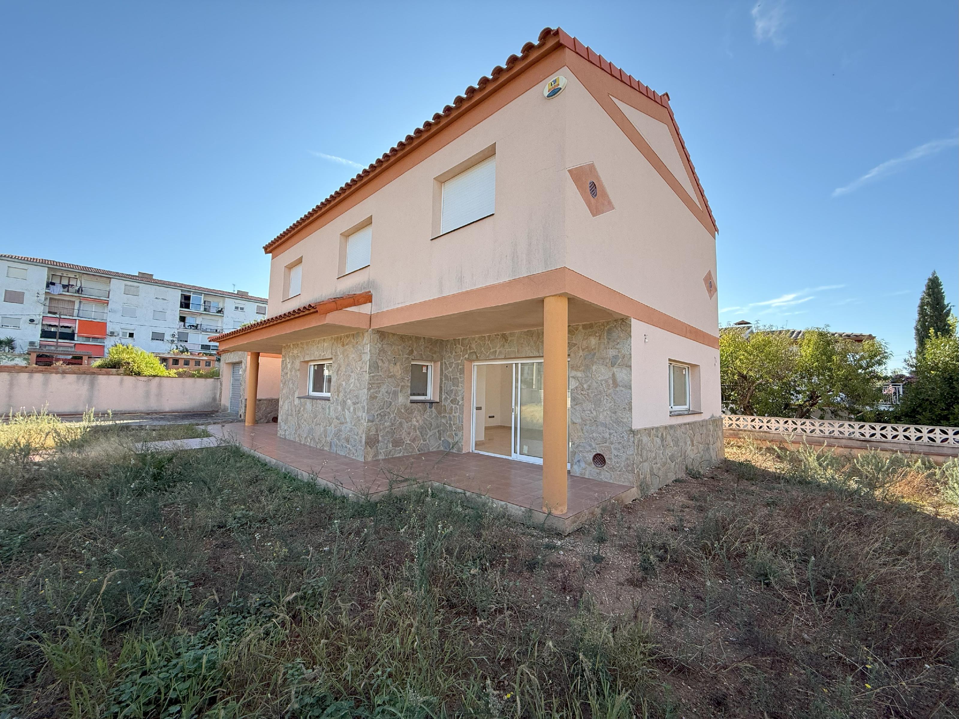 Imagen 3 Casa Aislada en venta en Bellvei / En la urb. Baronia de Bellvei.