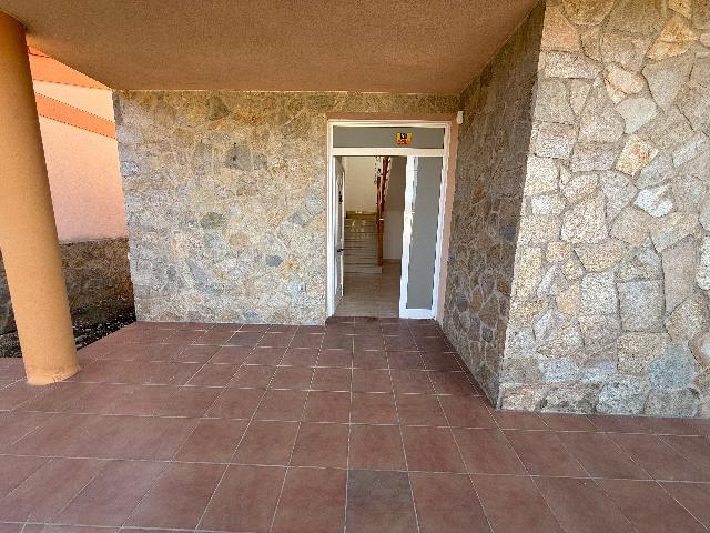 Imagen 5 Inmueble 296490 - Casa Aislada en venta en Bellvei / En la urb. Baronia de Bellvei.