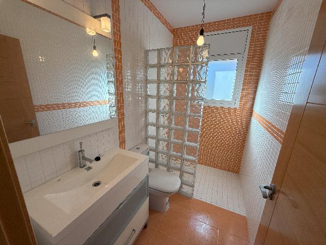 Imagen 25 Inmueble 296490 - Casa Aislada en venta en Bellvei / En la urb. Baronia de Bellvei.