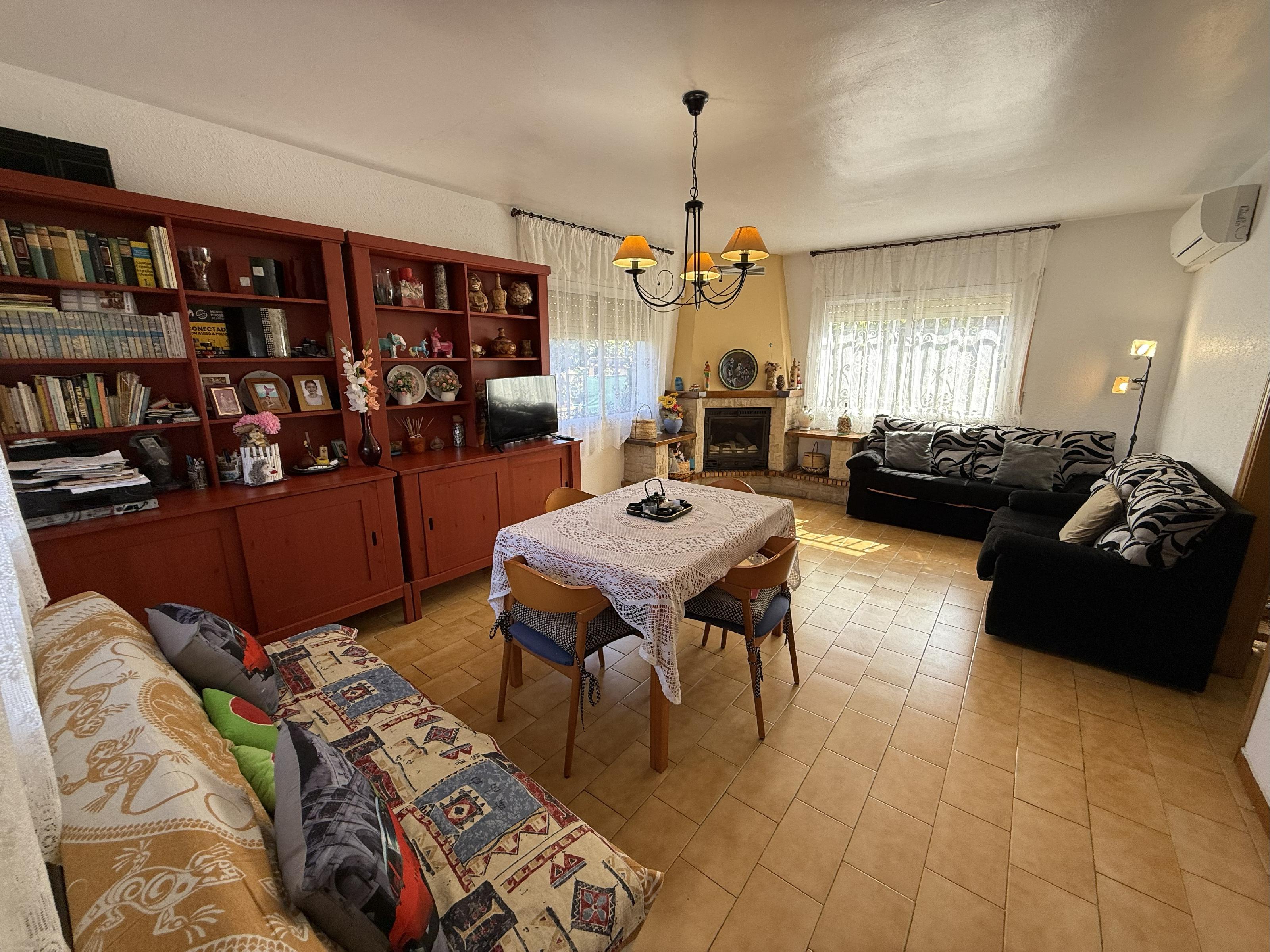 Imagen 12 Casa Aislada en venta en Albinyana / En la urb de la Papiola Albinyana