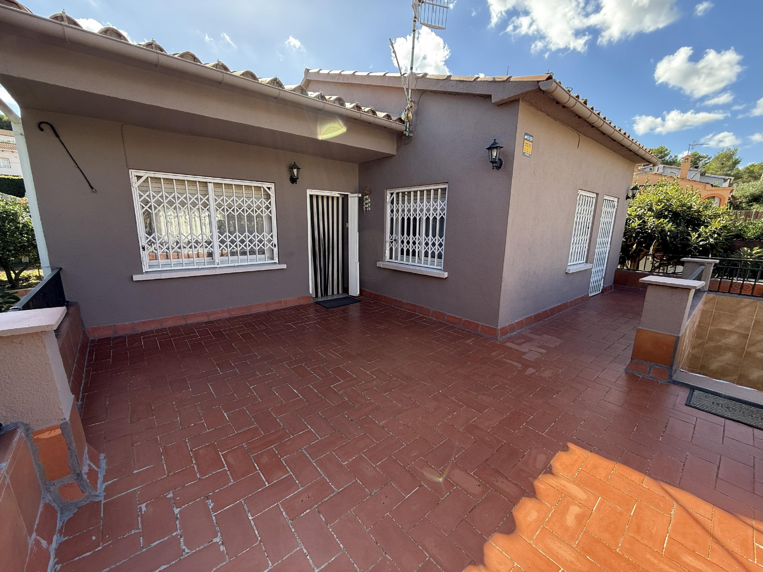 Imagen 11 Casa Aislada en venta en Albinyana / En la urb de la Papiola Albinyana