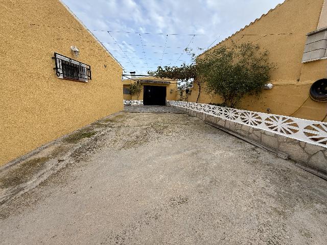 Imagen 10 Inmueble 298434 - Casa Aislada en venta en Bisbal Del Penedès (La) / En urb Can Gordei La Bisbal del Penedes