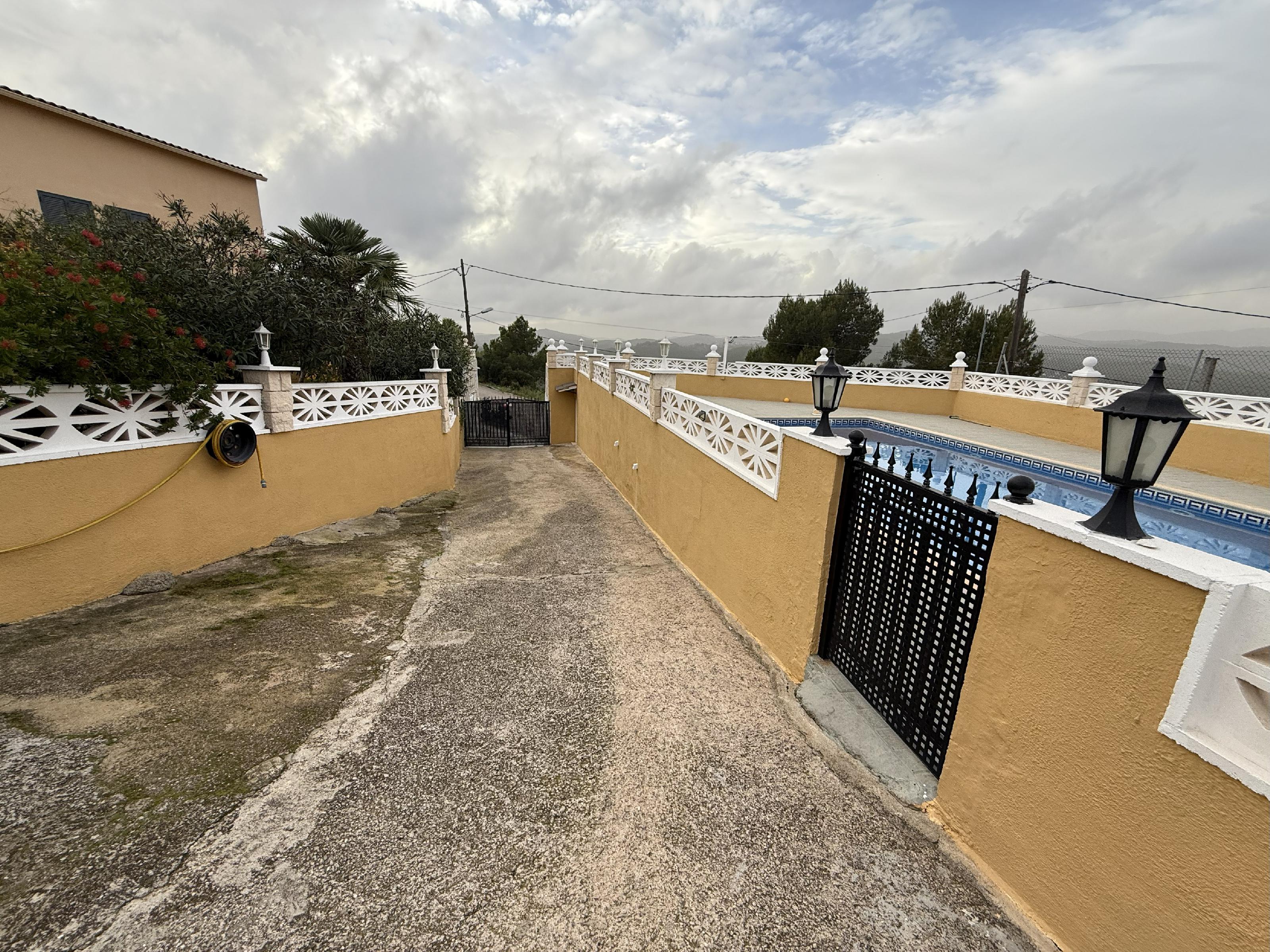 Imagen 4 Casa Aislada en venta en Bisbal Del Penedès La / En urb Can Gordei La Bisbal del Penedes