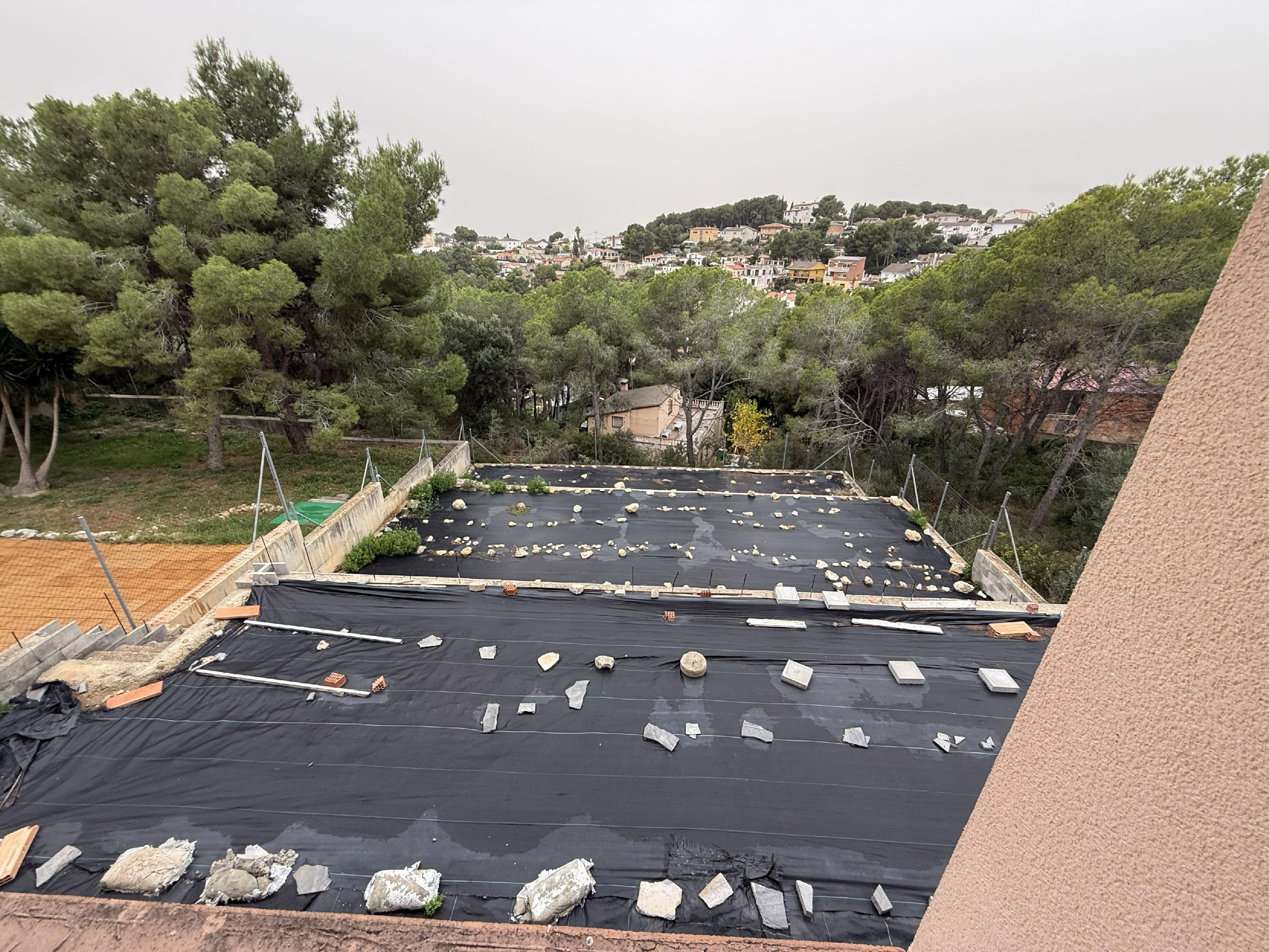 Imagen 15 Casa Aislada en venta en Bellvei / En la urb baronia bellvei.