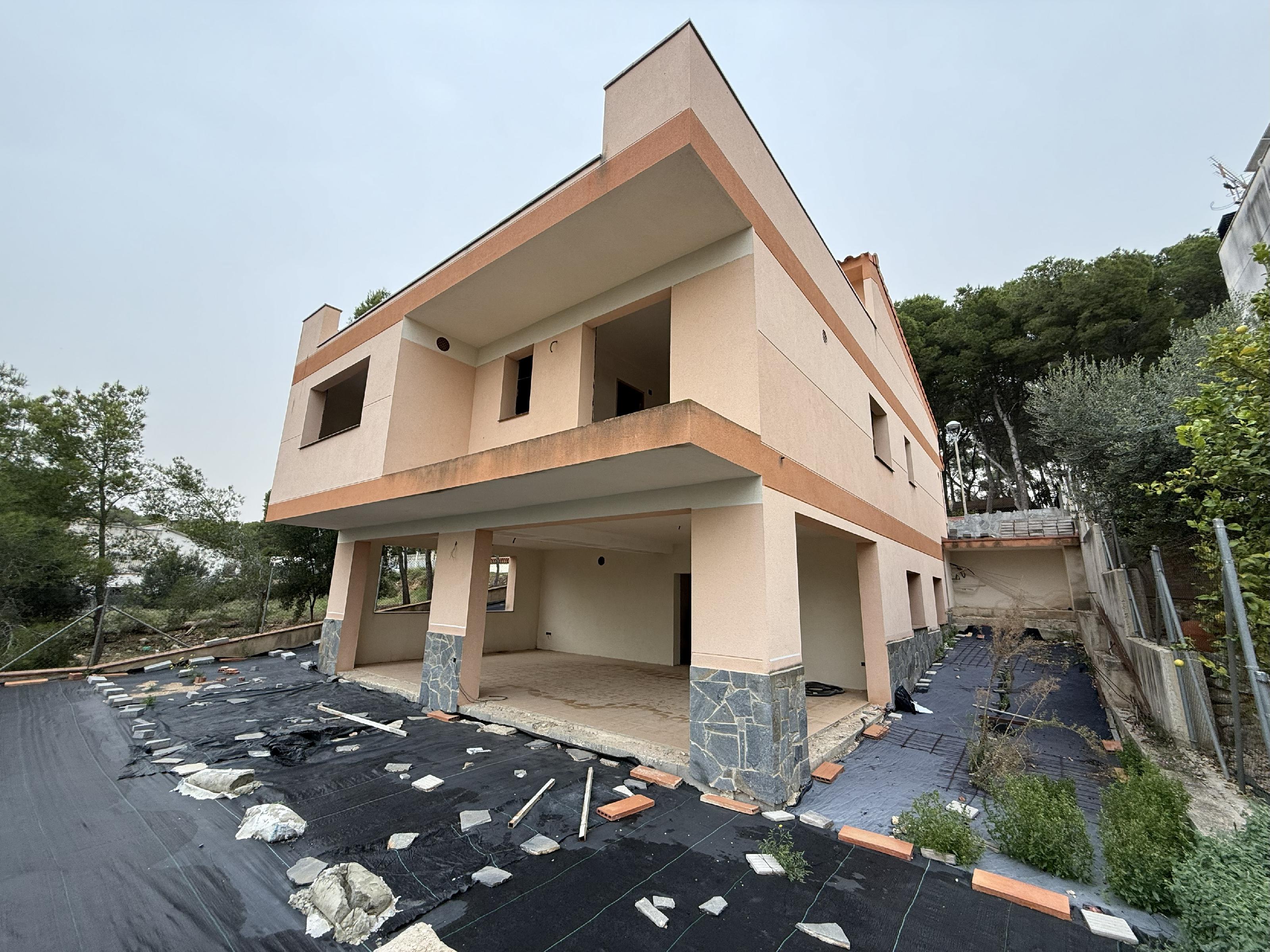 Imagen 3 Casa Aislada en venta en Bellvei / En la urb baronia bellvei.