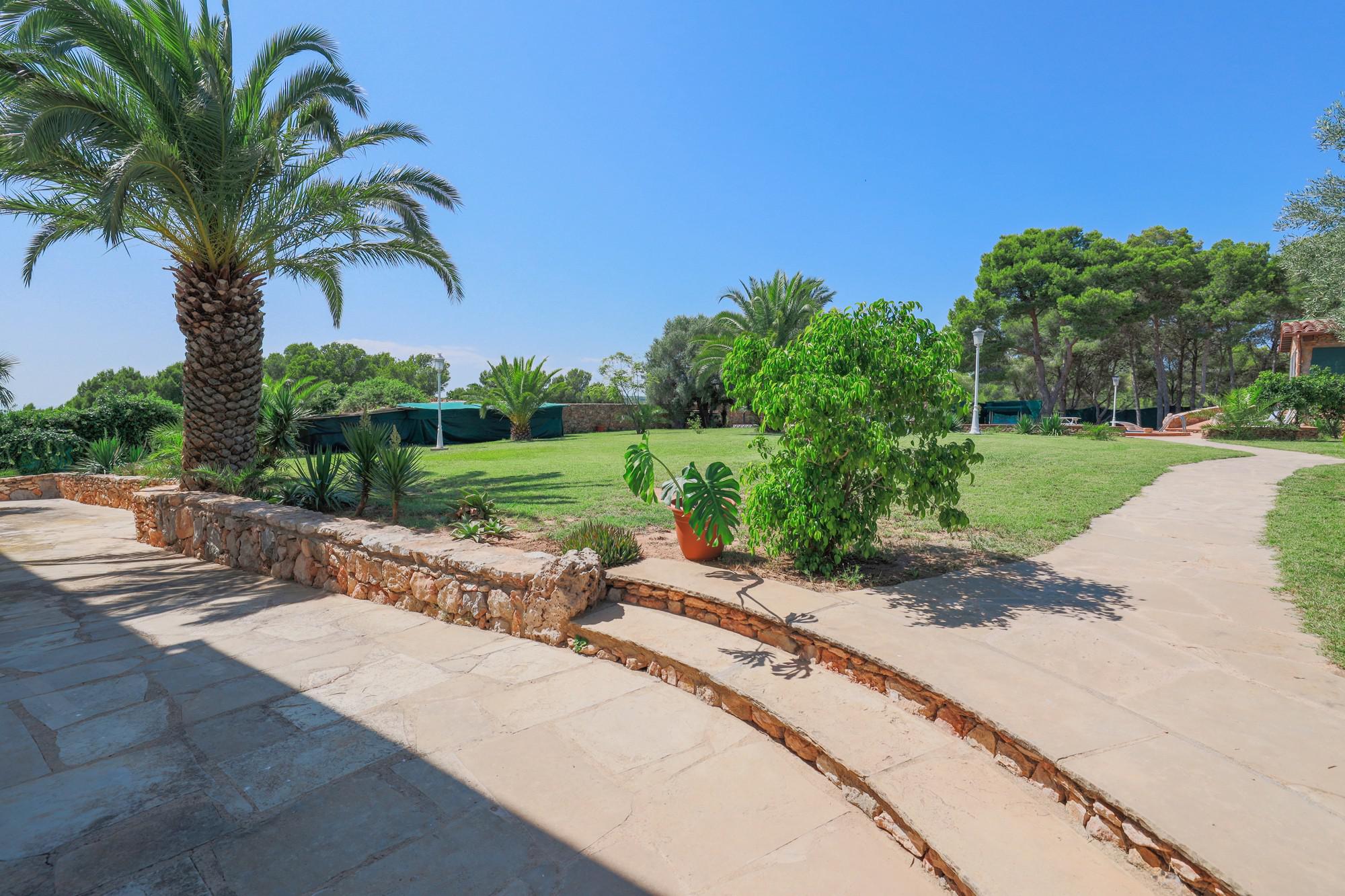 Imagen 3 Casa Aislada en venta en Vendrell El / En la urb els masos dentro de un paraje inigualable.