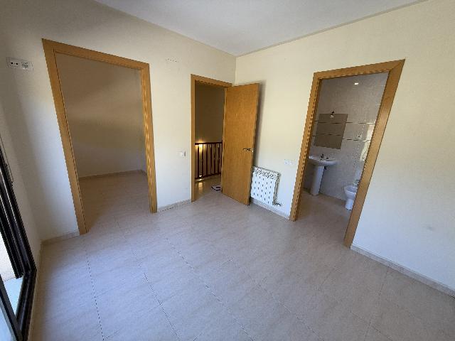 Imagen 21 Inmueble 298944 - Casa Aislada en venta en Banyeres Del Penedès / Zona tranquila a dos minutos del centro.