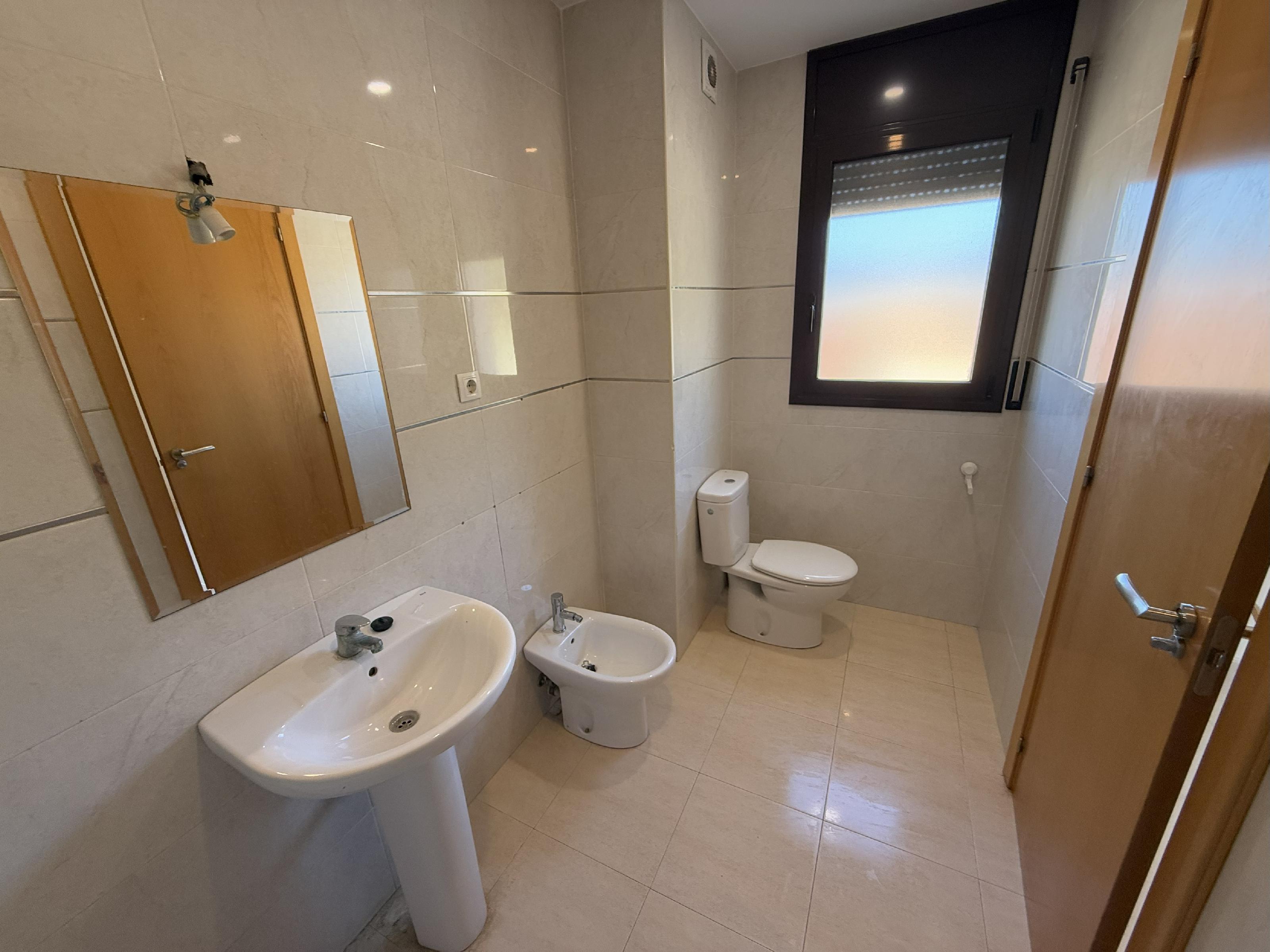 Imagen 24 Casa Aislada en venta en Banyeres Del Penedès / Zona tranquila a dos minutos del centro.