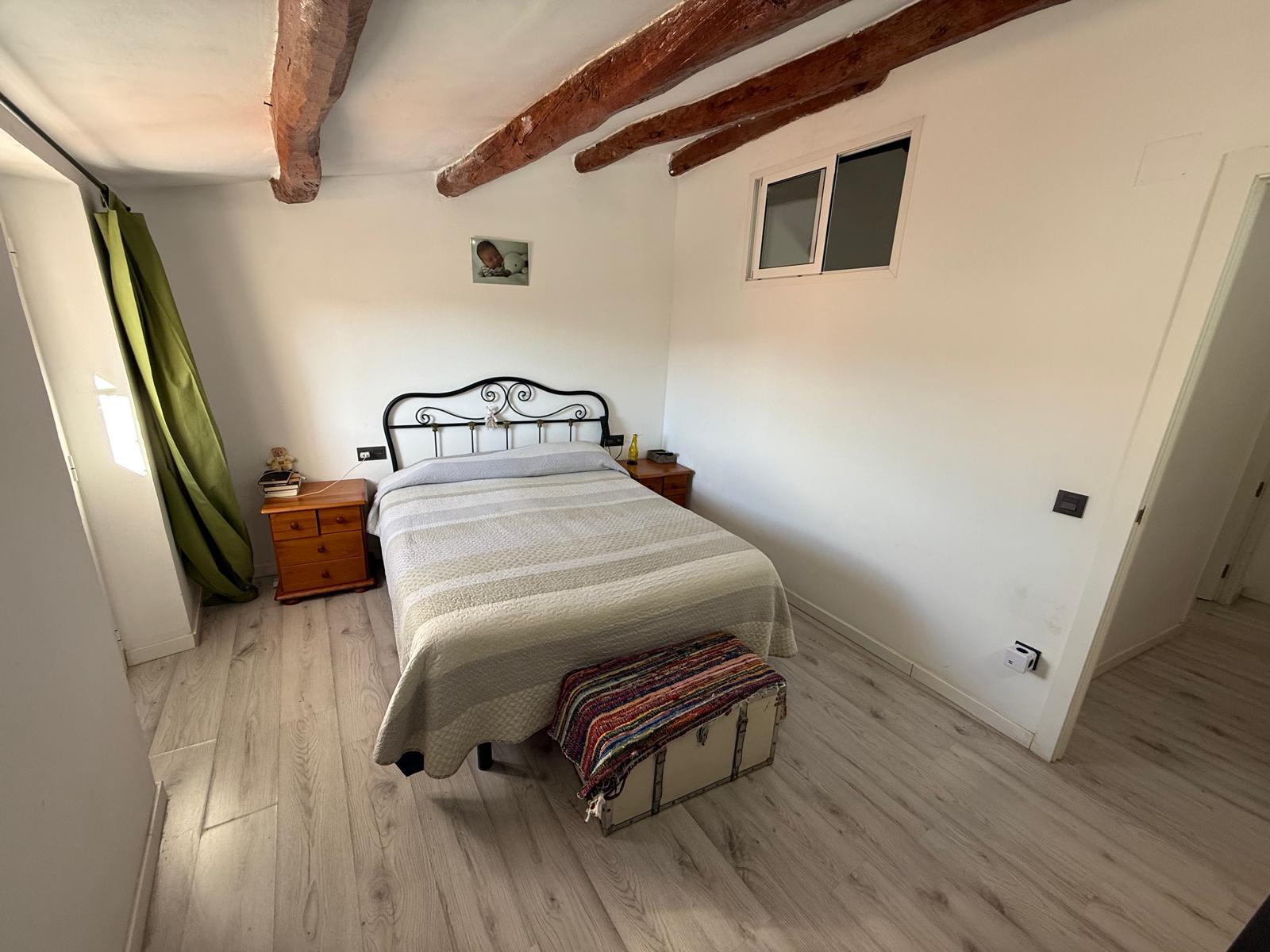 Imagen 18 Casa Adosada en venta en Banyeres Del Penedès / En el mismo centro.