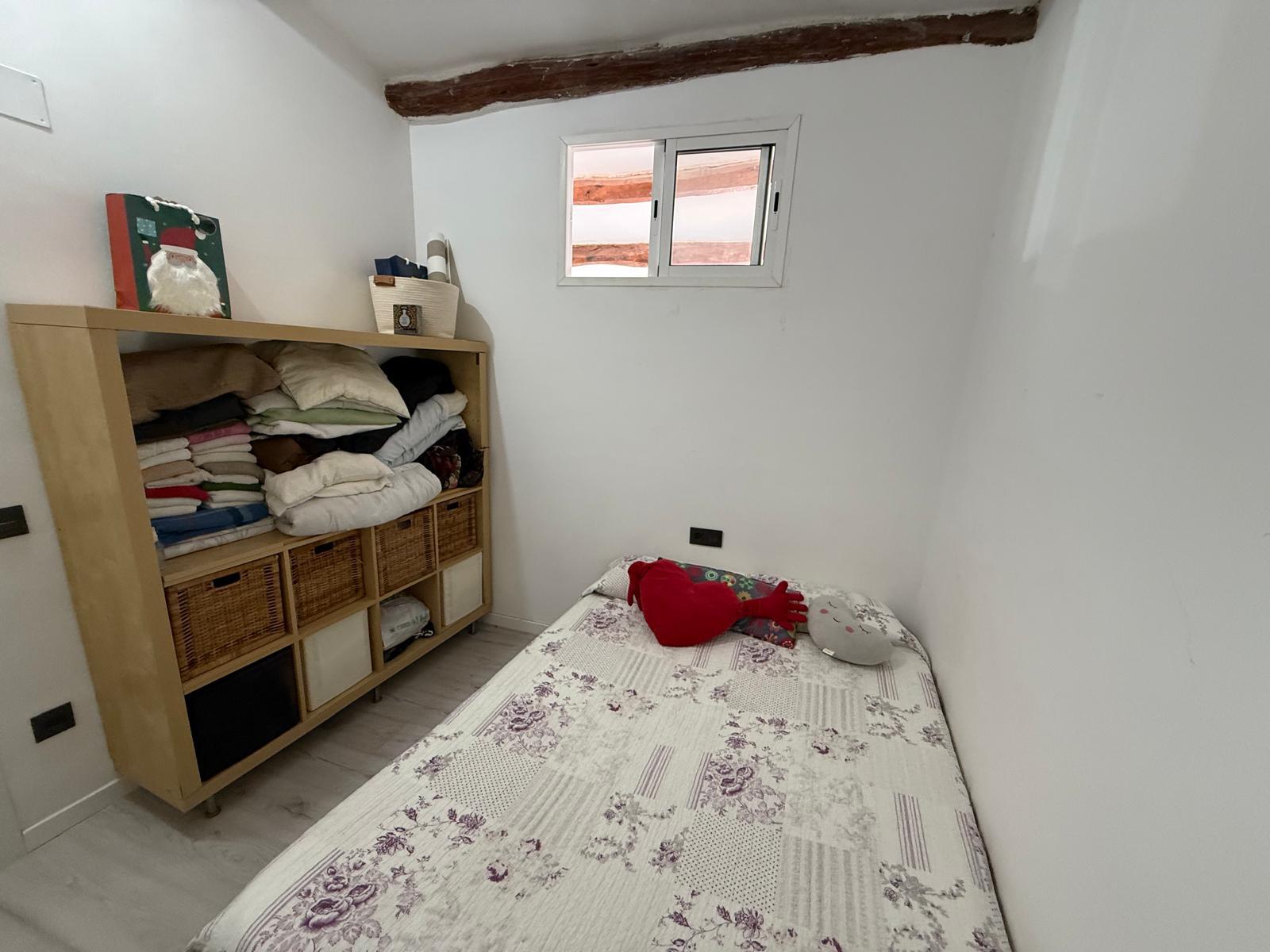 Imagen 15 Casa Adosada en venta en Banyeres Del Penedès / En el mismo centro.