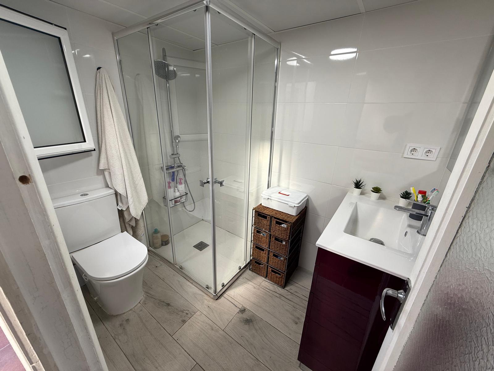 Imagen 11 Casa Adosada en venta en Banyeres Del Penedès / En el mismo centro.