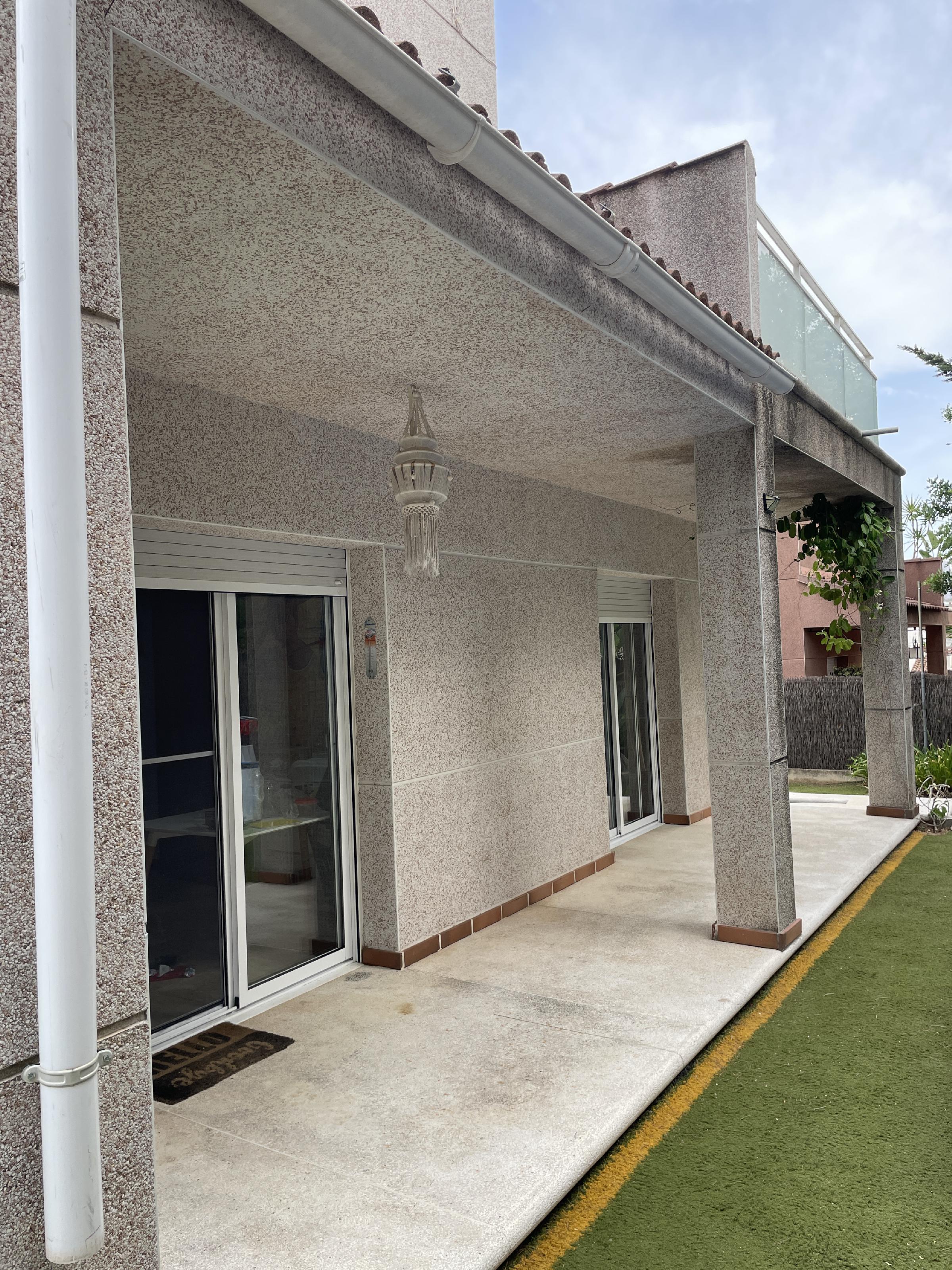 Imagen 4 Casa Pareada en venta en Pobla De Montornès La / En la Urb Castell de Montornes