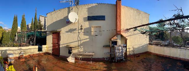 Imagen 1 Inmueble 300071 - Casa Aislada en venta en Bisbal Del Penedès (La) / En la urb el Esplai